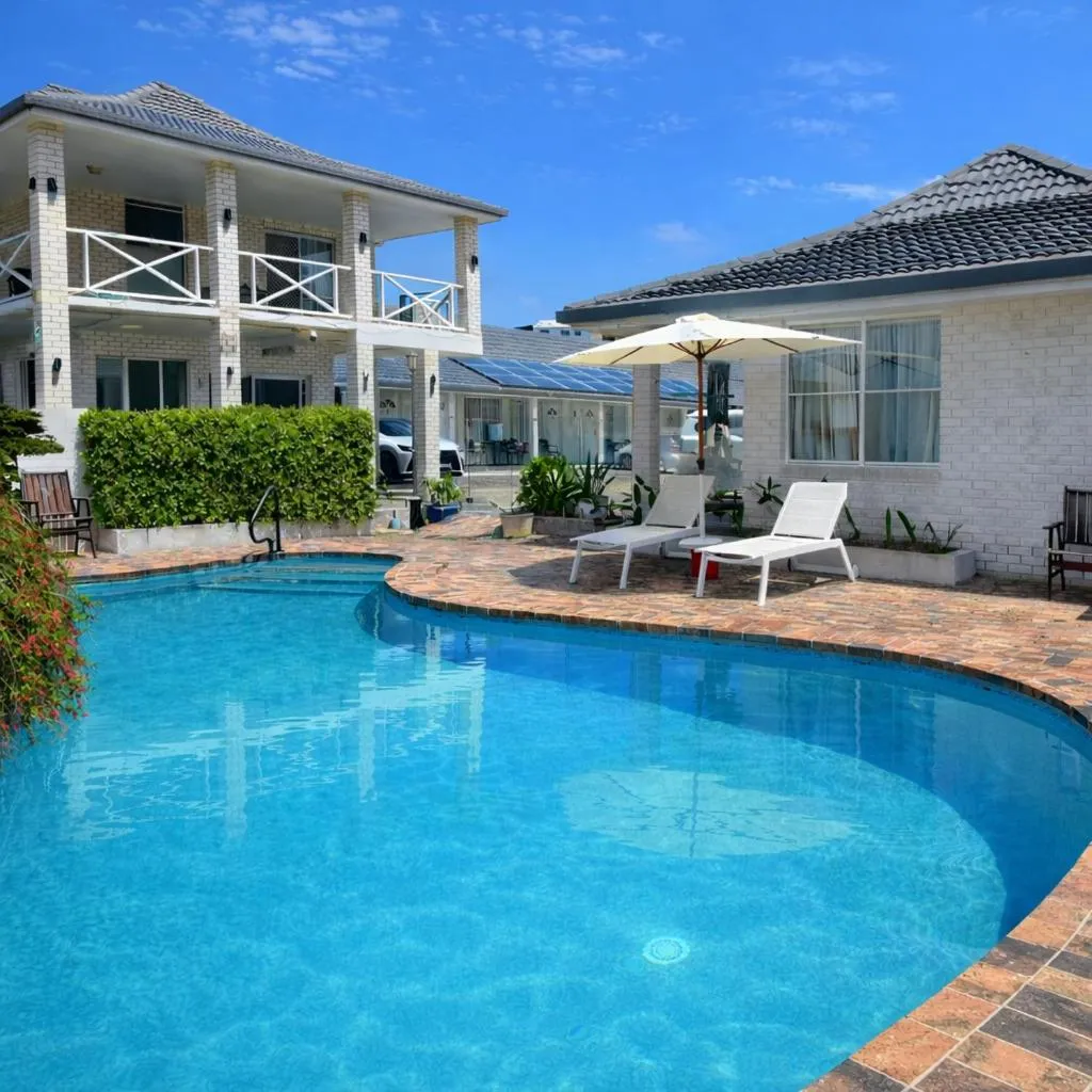 Cooks Endeavour Motor Inn Tweed Heads near Gold Coast Airport