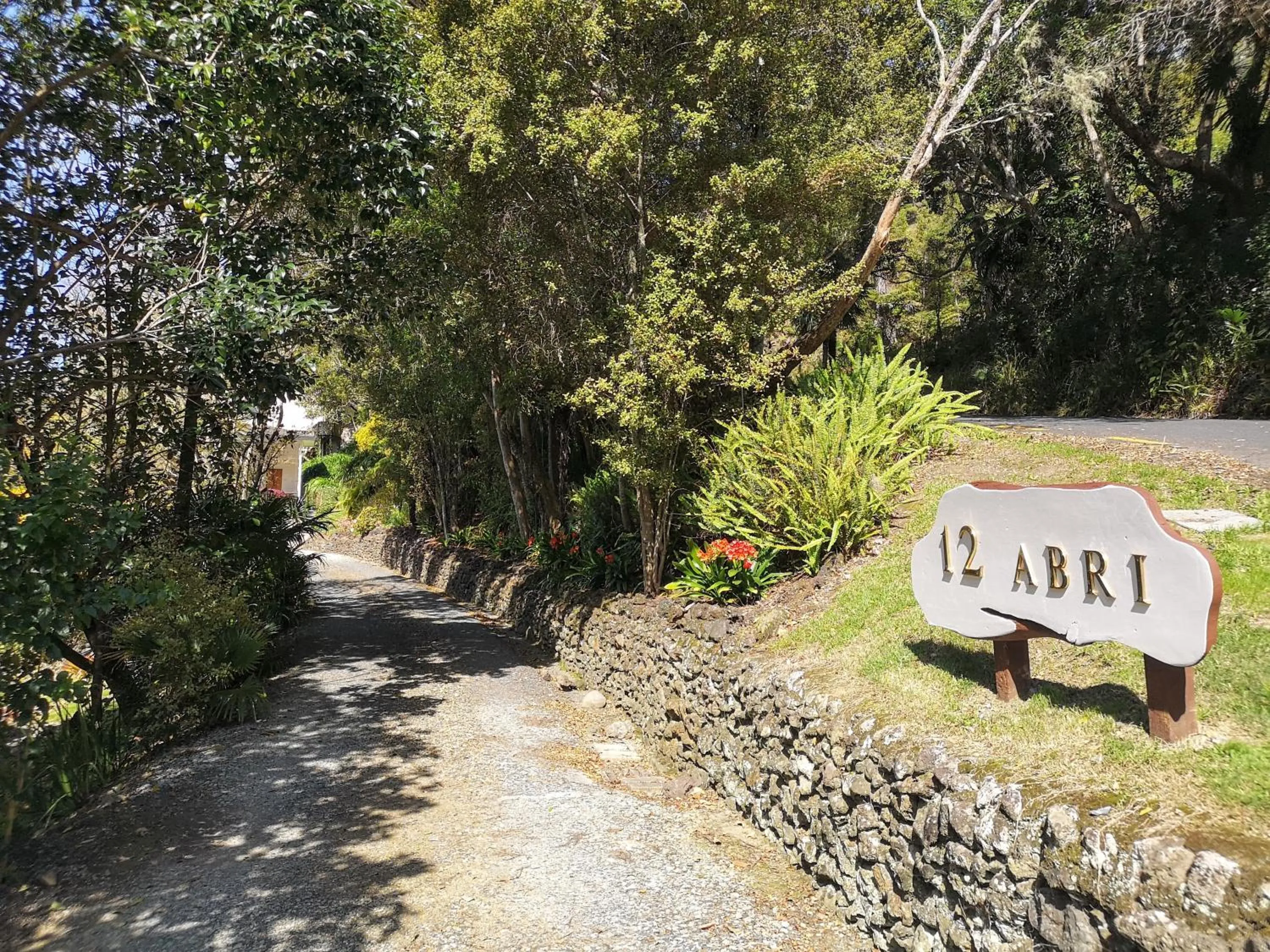 Facade/entrance in Abri Apartments