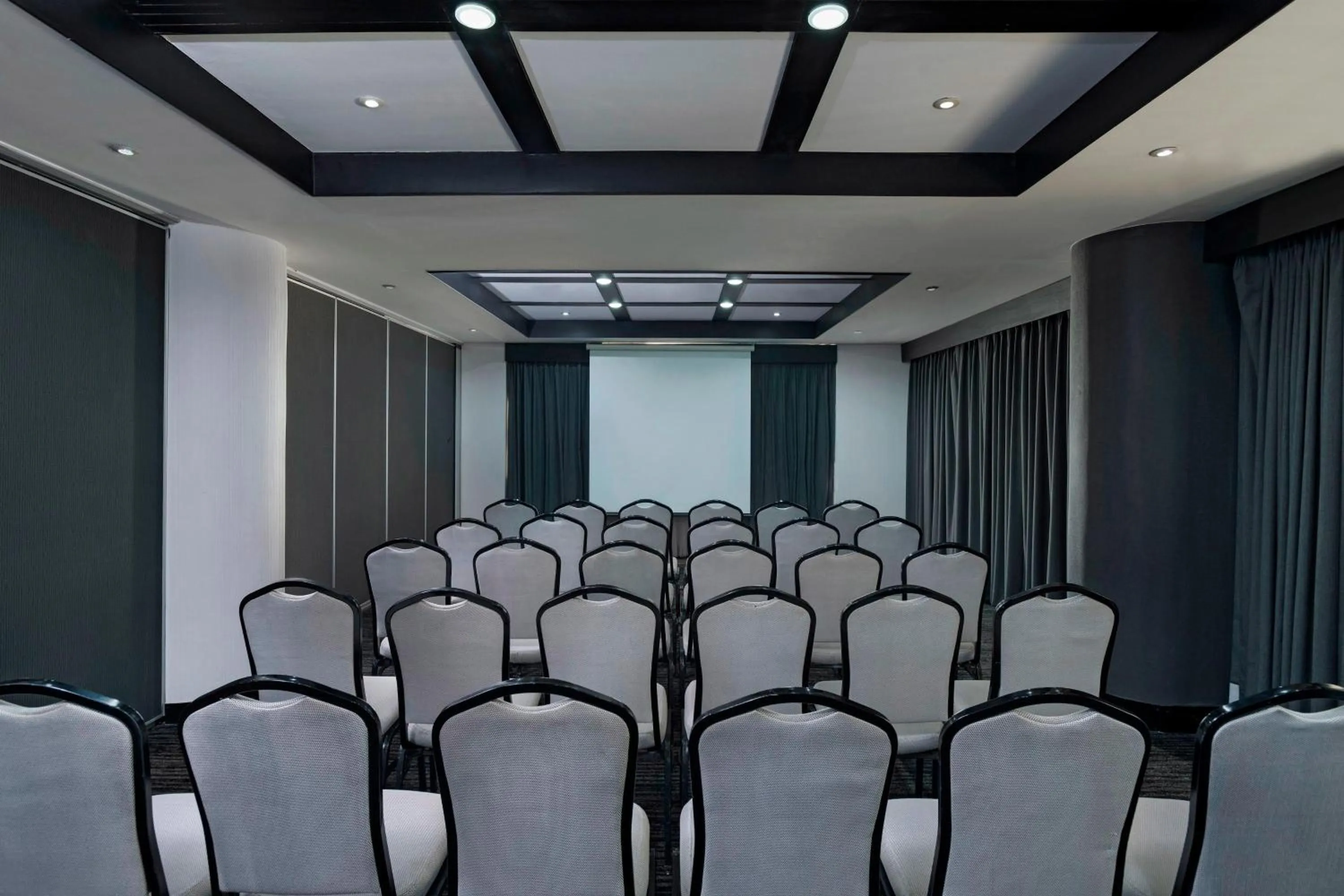 Meeting/conference room in Le Méridien Mexico City Reforma