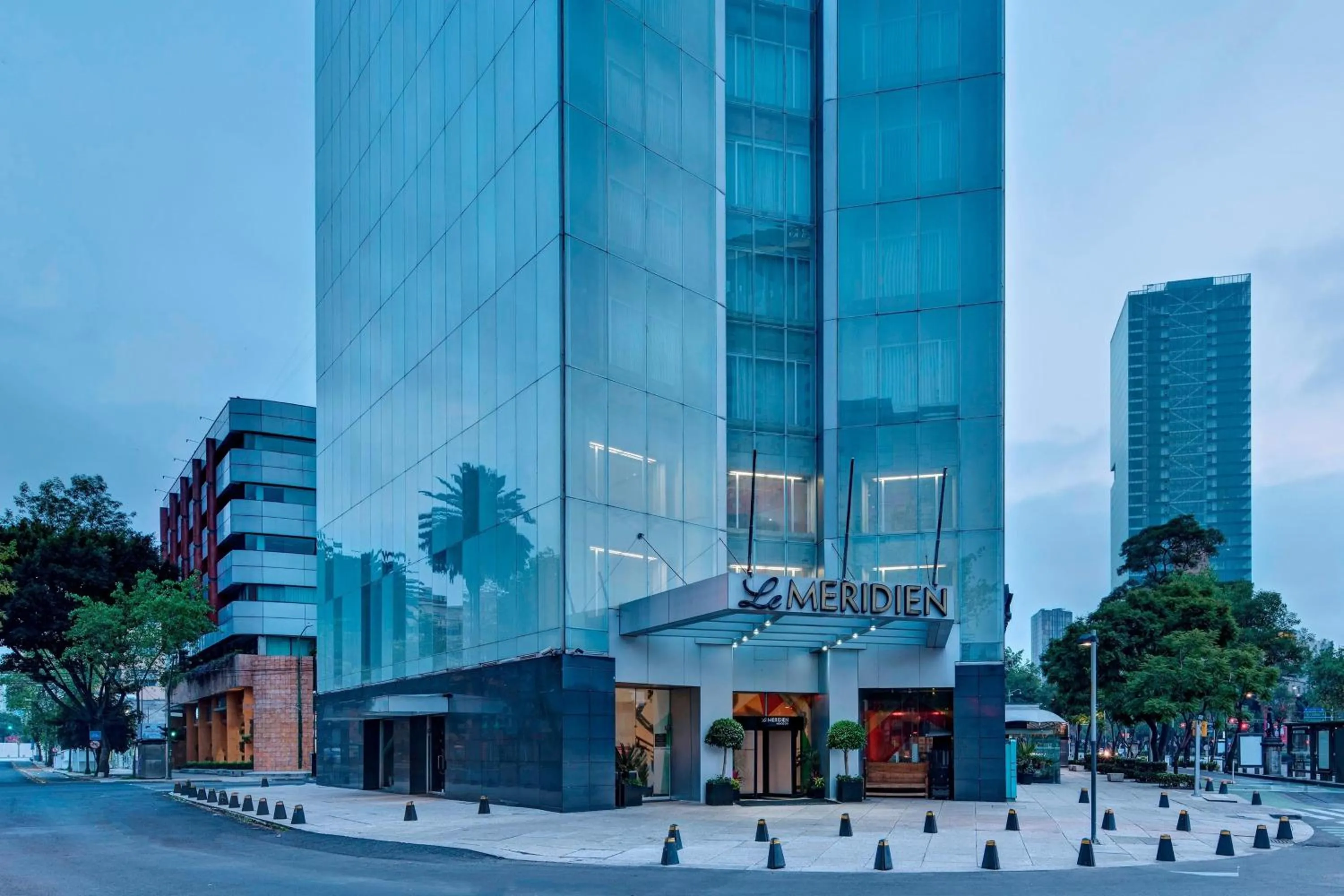 Property building in Le Méridien Mexico City Reforma