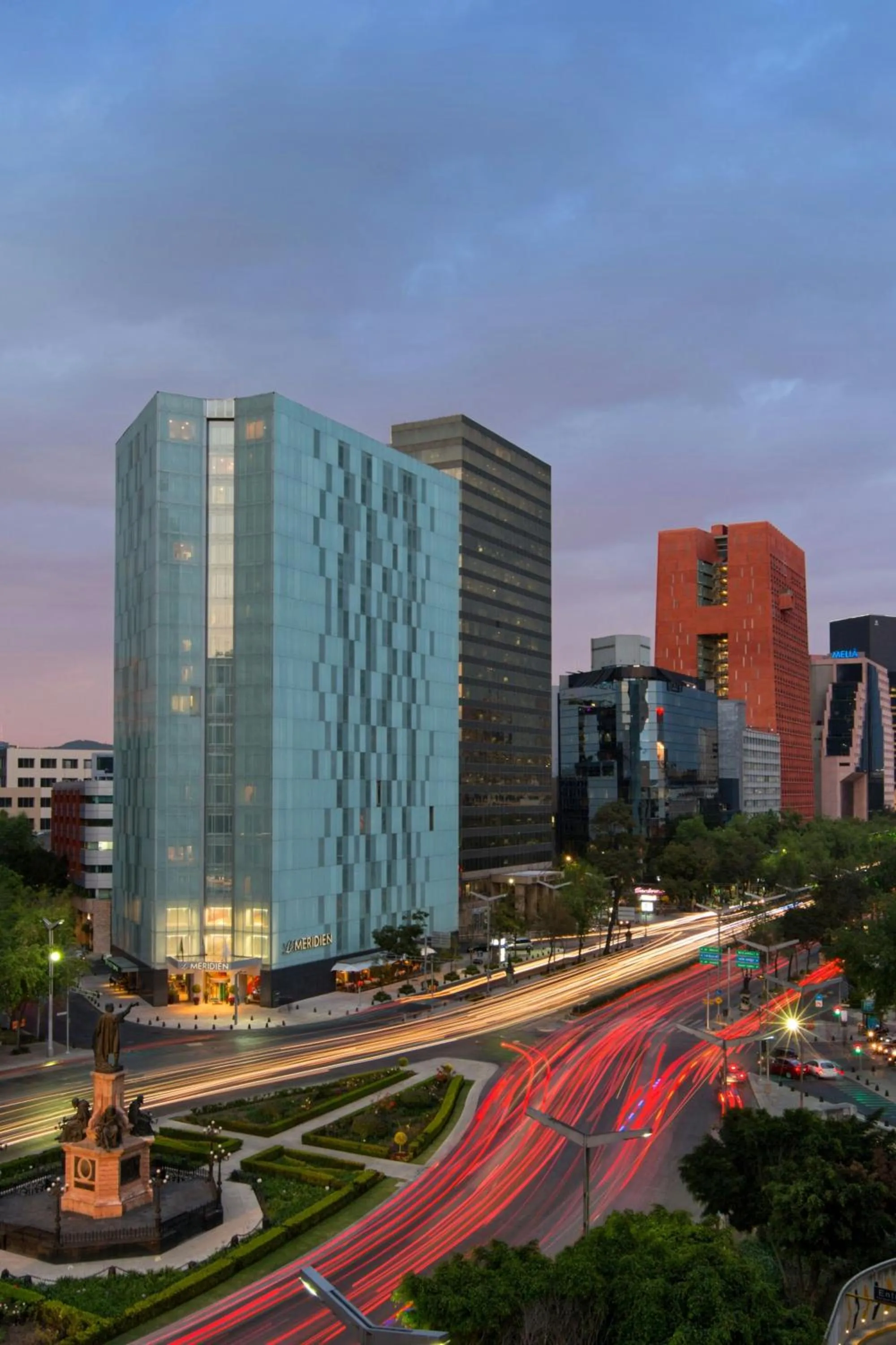 Property building in Le Méridien Mexico City Reforma