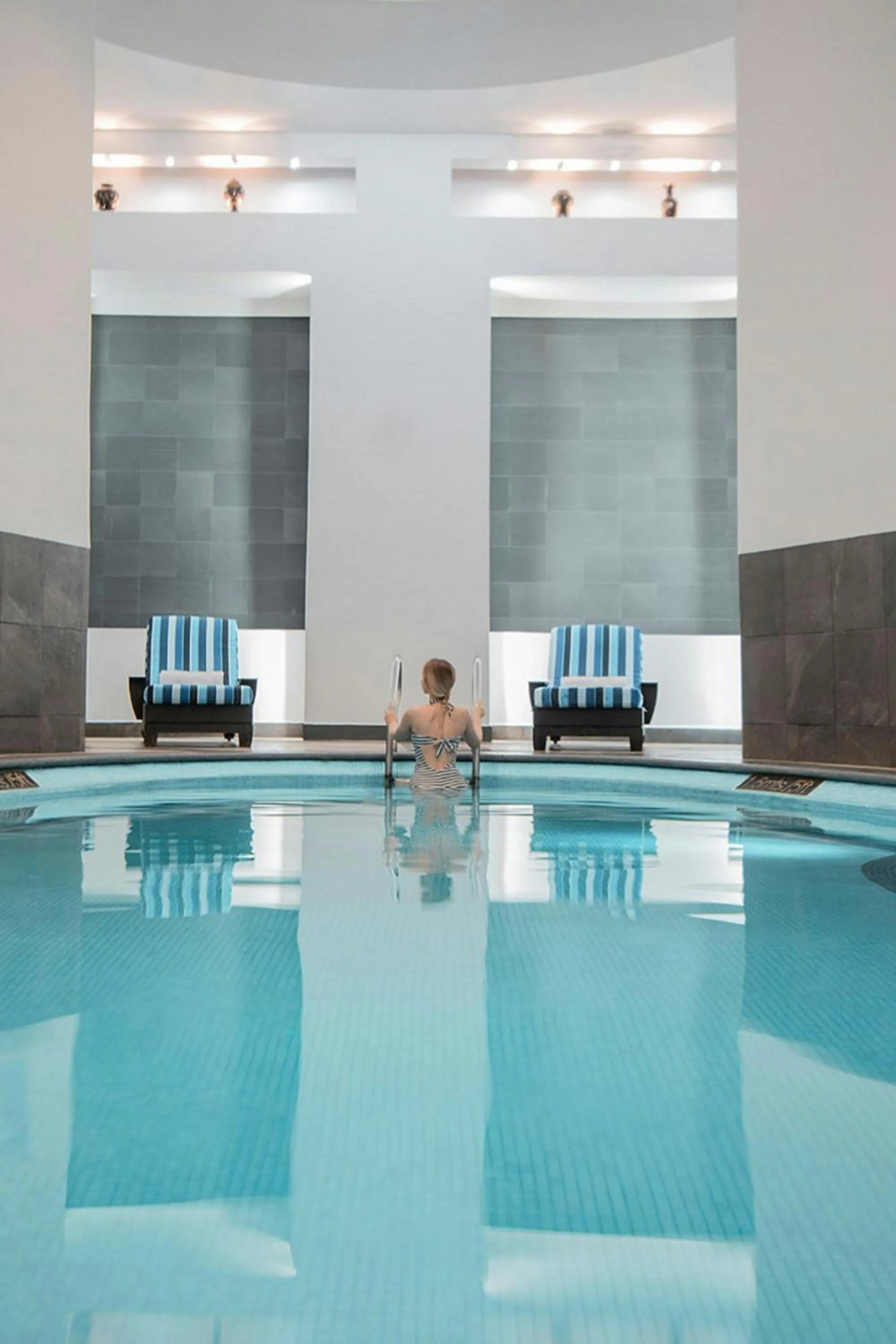 Swimming pool in Le Méridien Mexico City Reforma