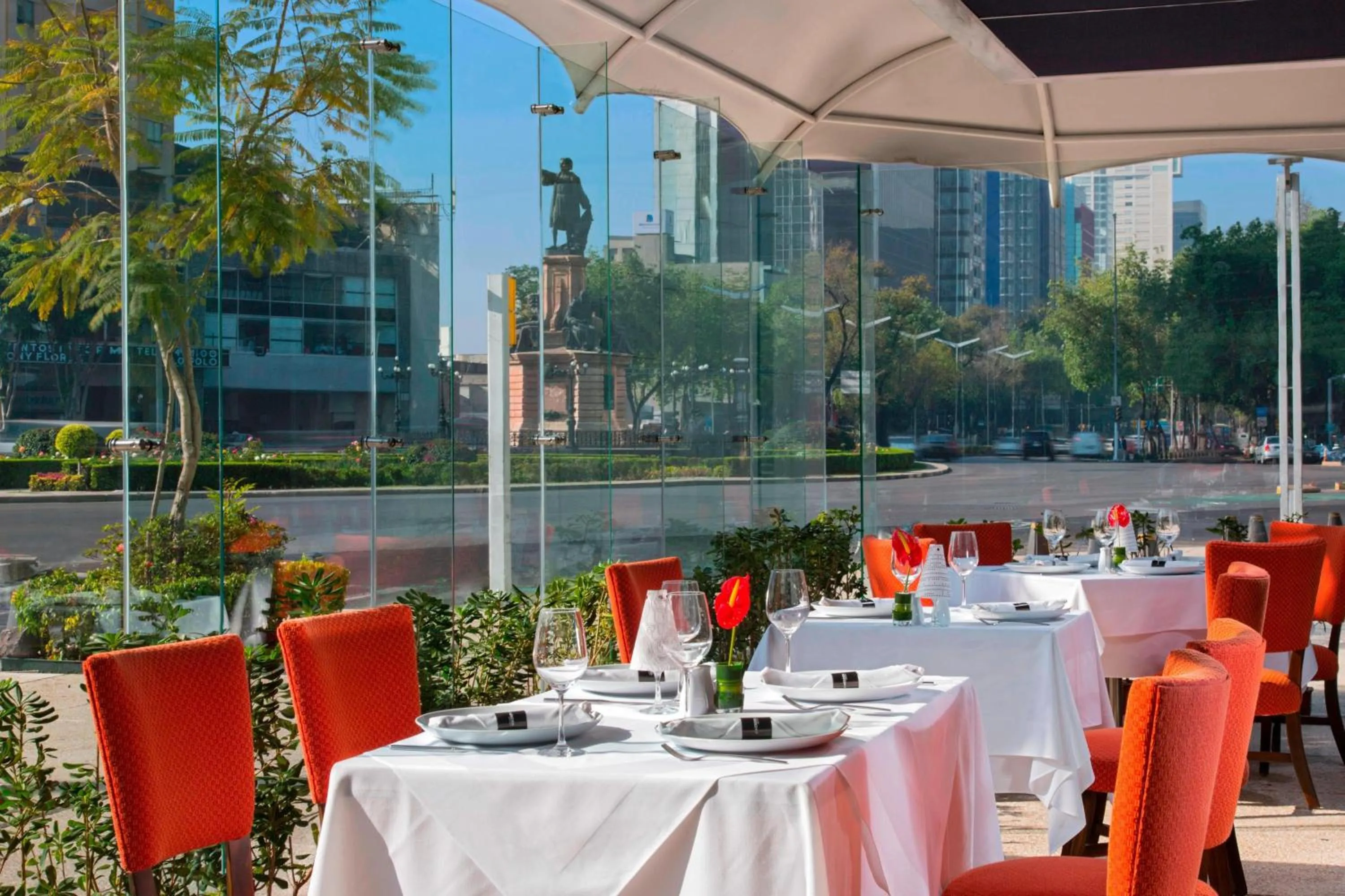 Restaurant/places to eat in Le Méridien Mexico City Reforma