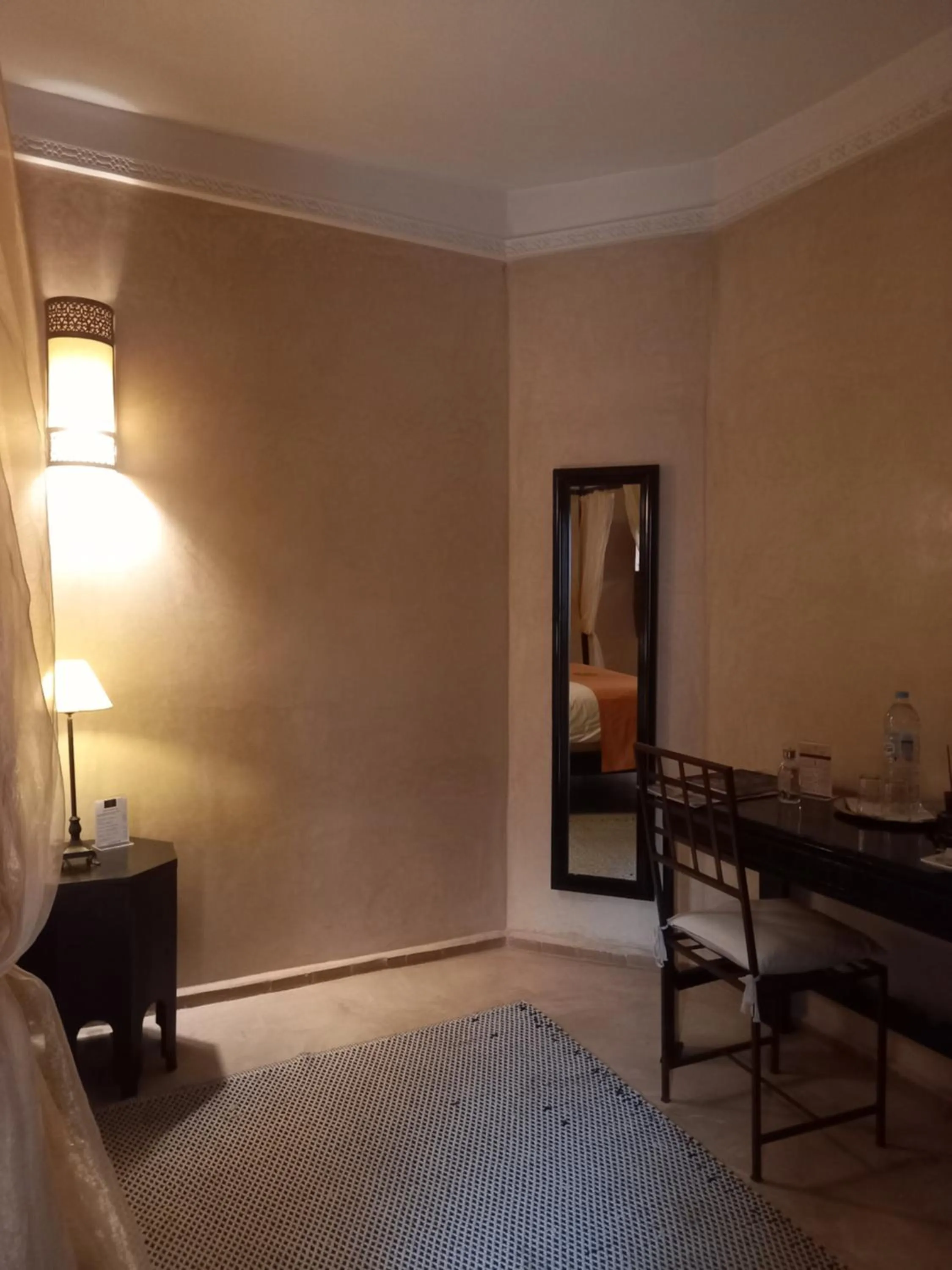 Shower, Bed in Riad CHERRATA