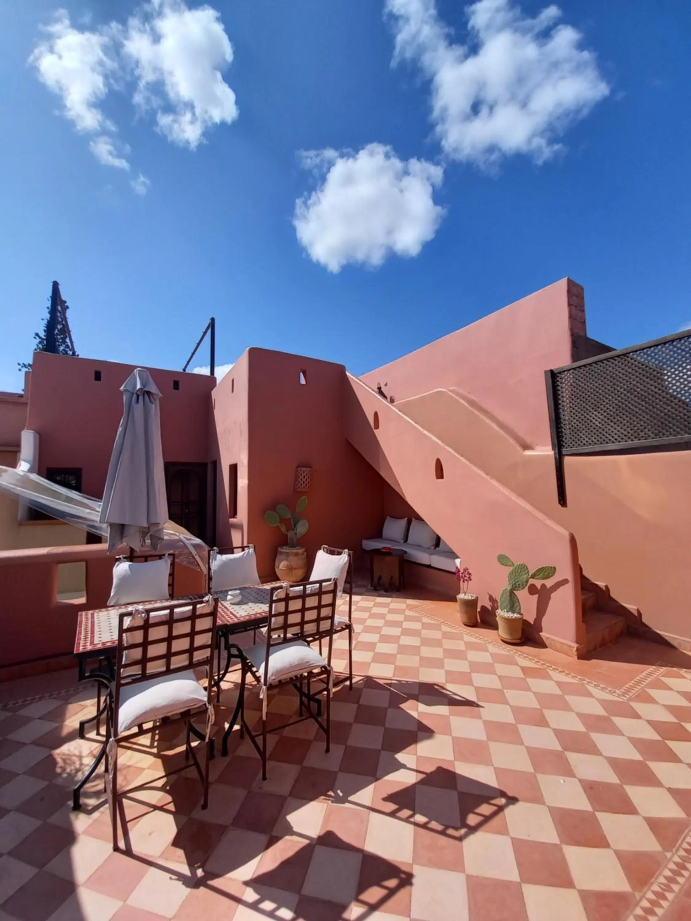 Property building in Riad CHERRATA