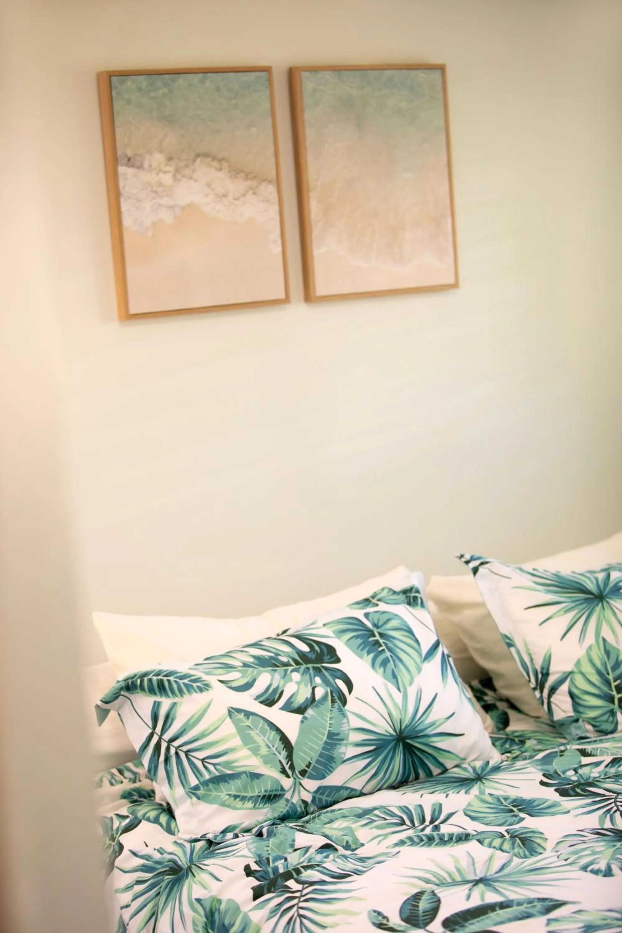 Bed in Kings Bay Apartments