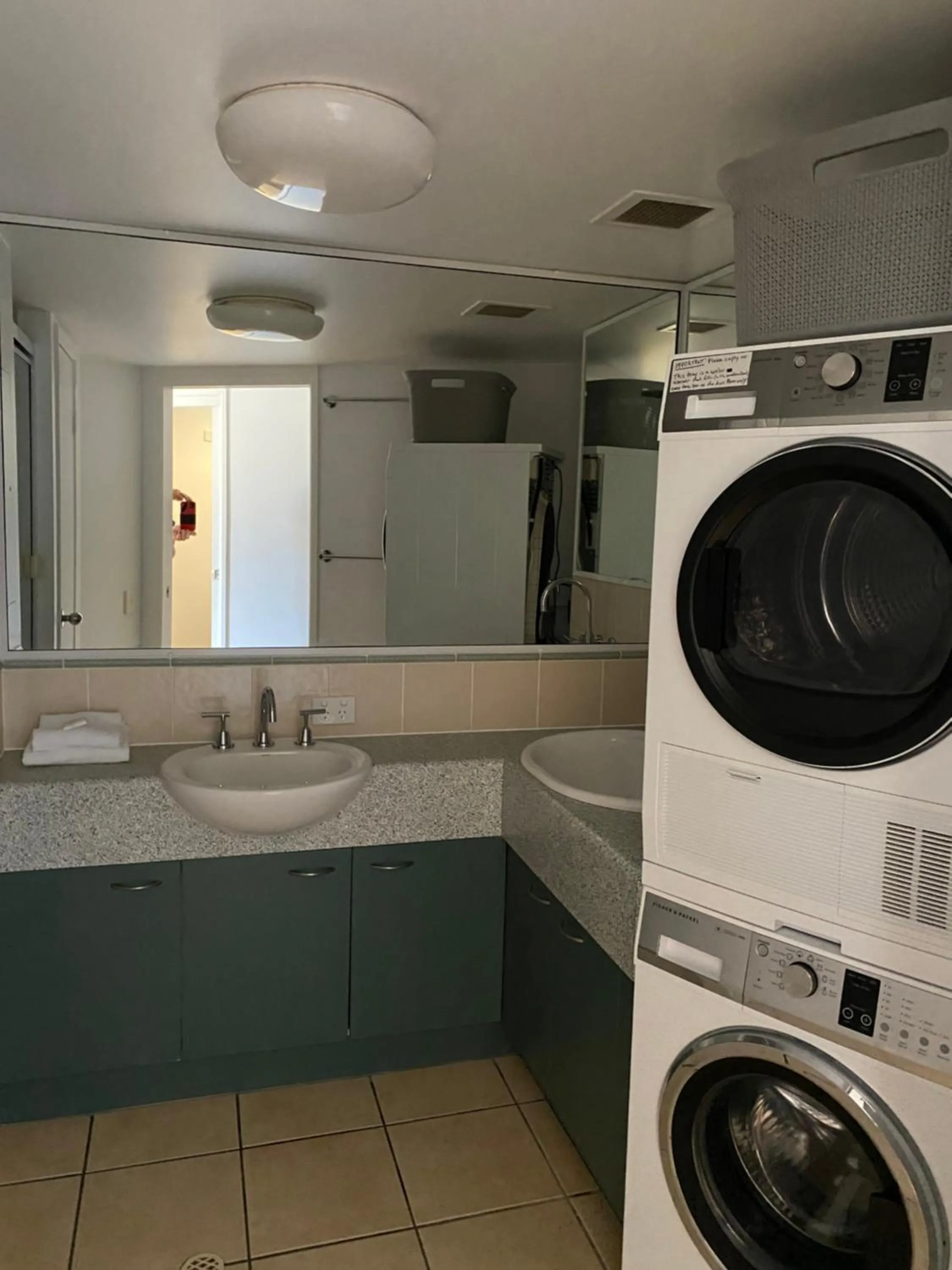 Bathroom in Kings Bay Apartments