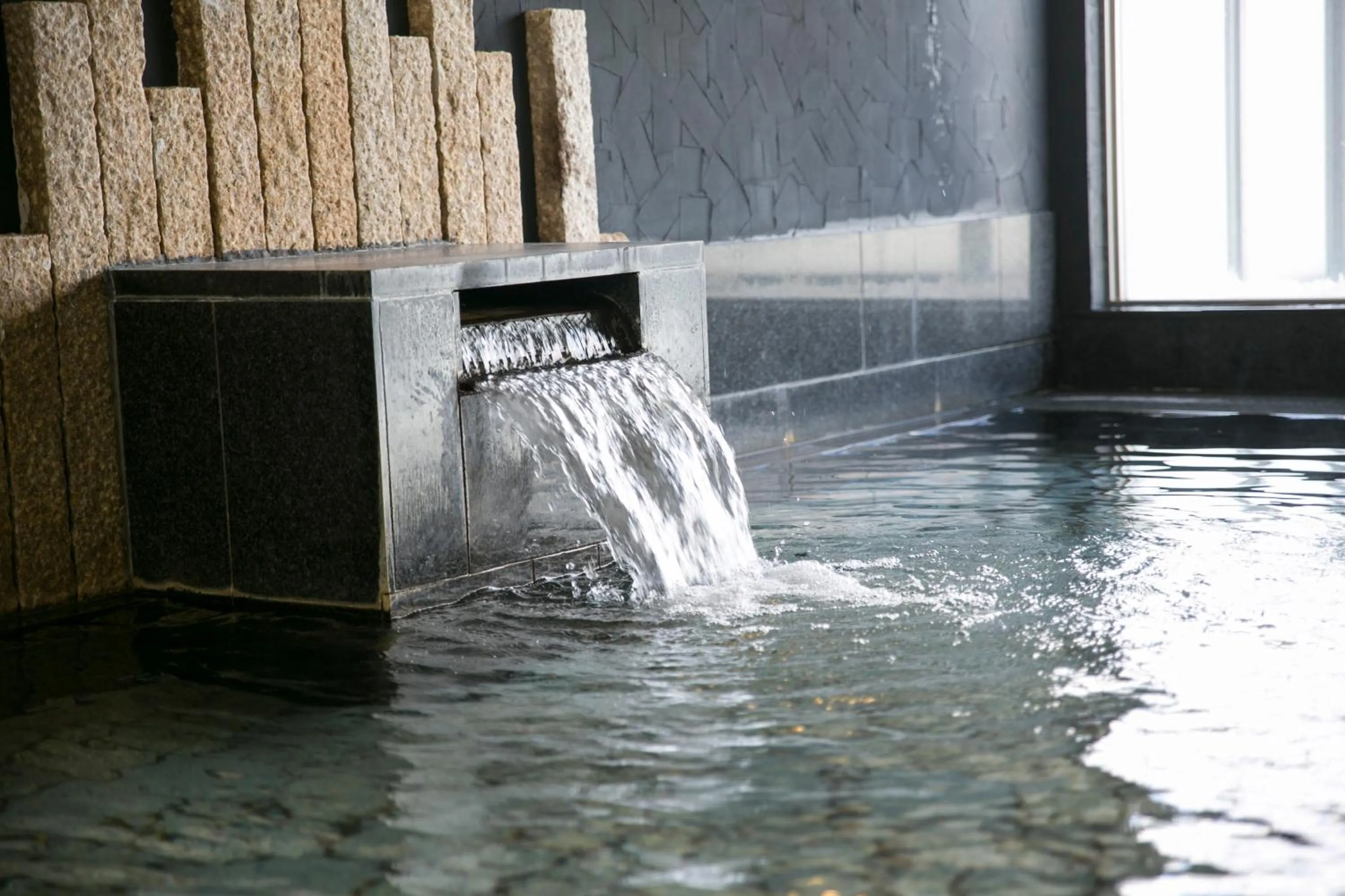 Hot Spring Bath in Hana Irodori no Yado Kayuu