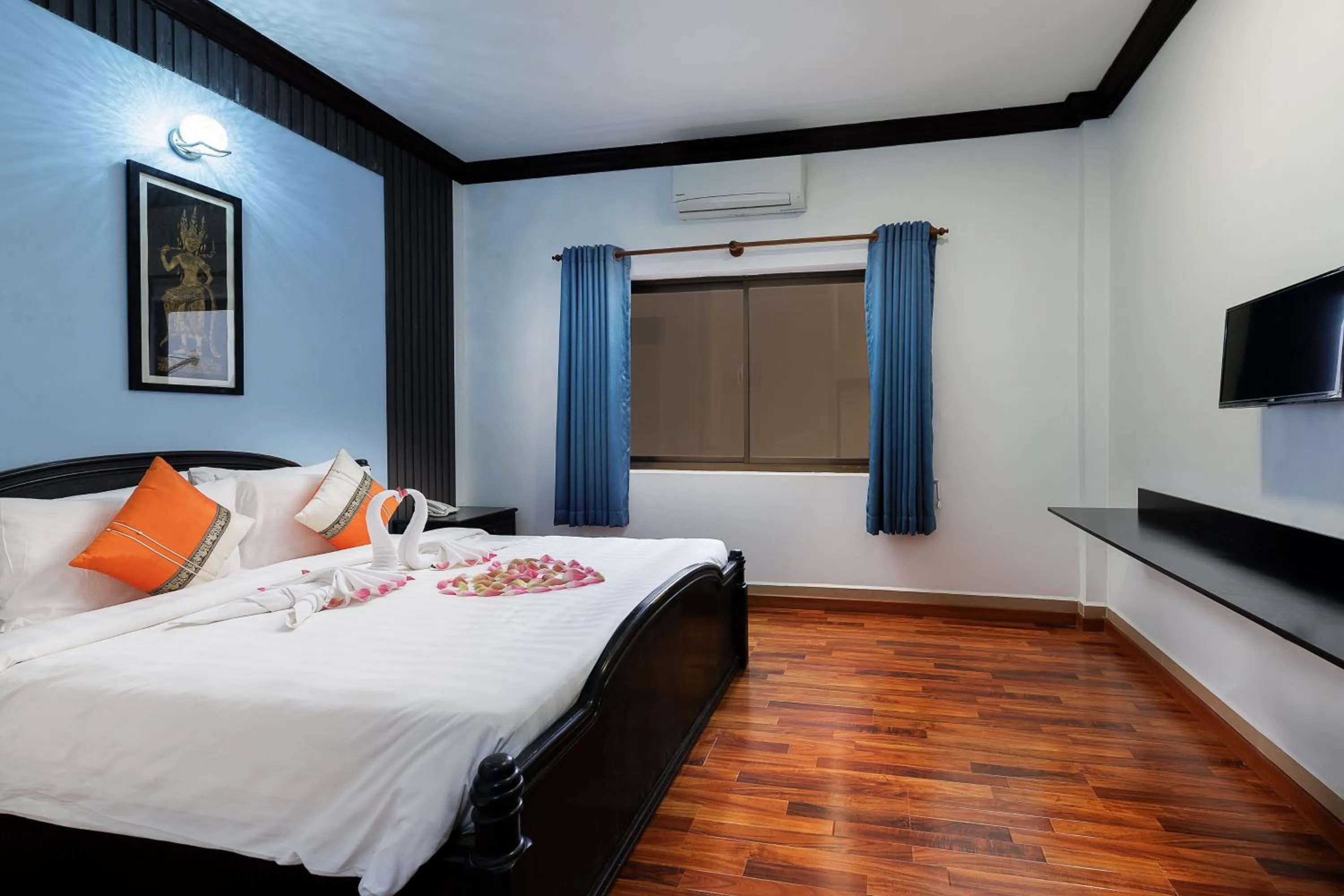Bed in Siem Reap Urban Boutique Hotel