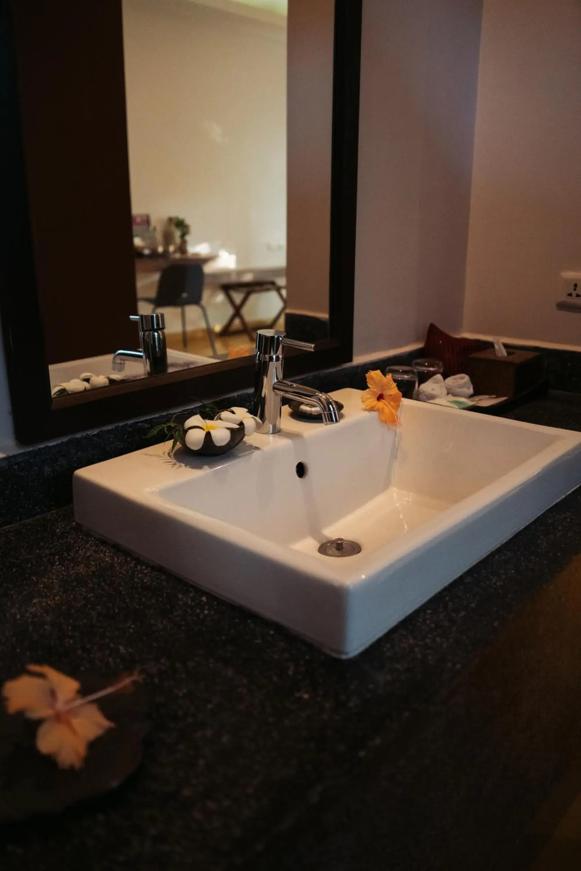 Double or Twin Room with Garden View in Battambang Resort Double or Twin Room with Garden View in Battambang Resort