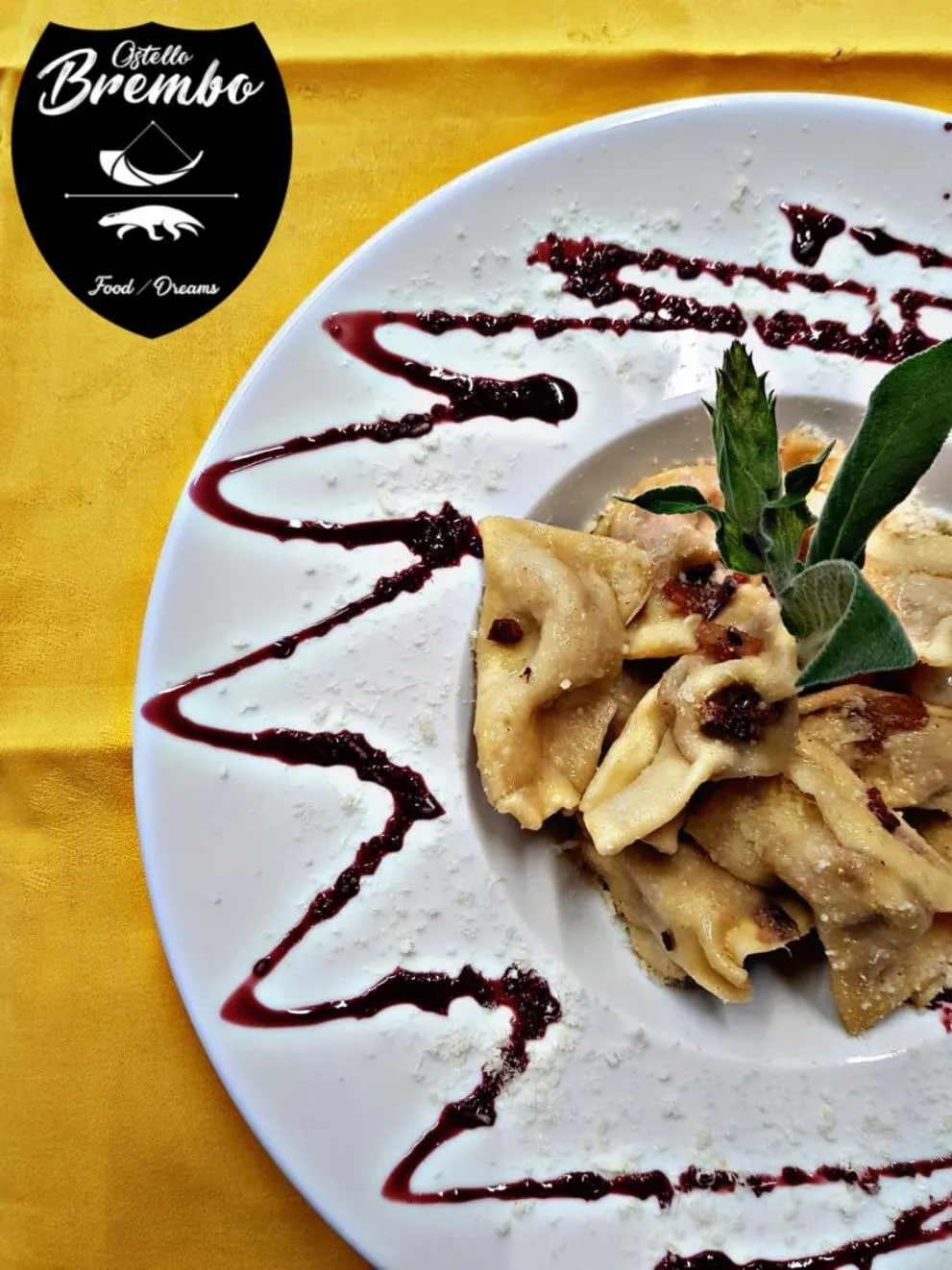Food and drinks in Ostello Brembo