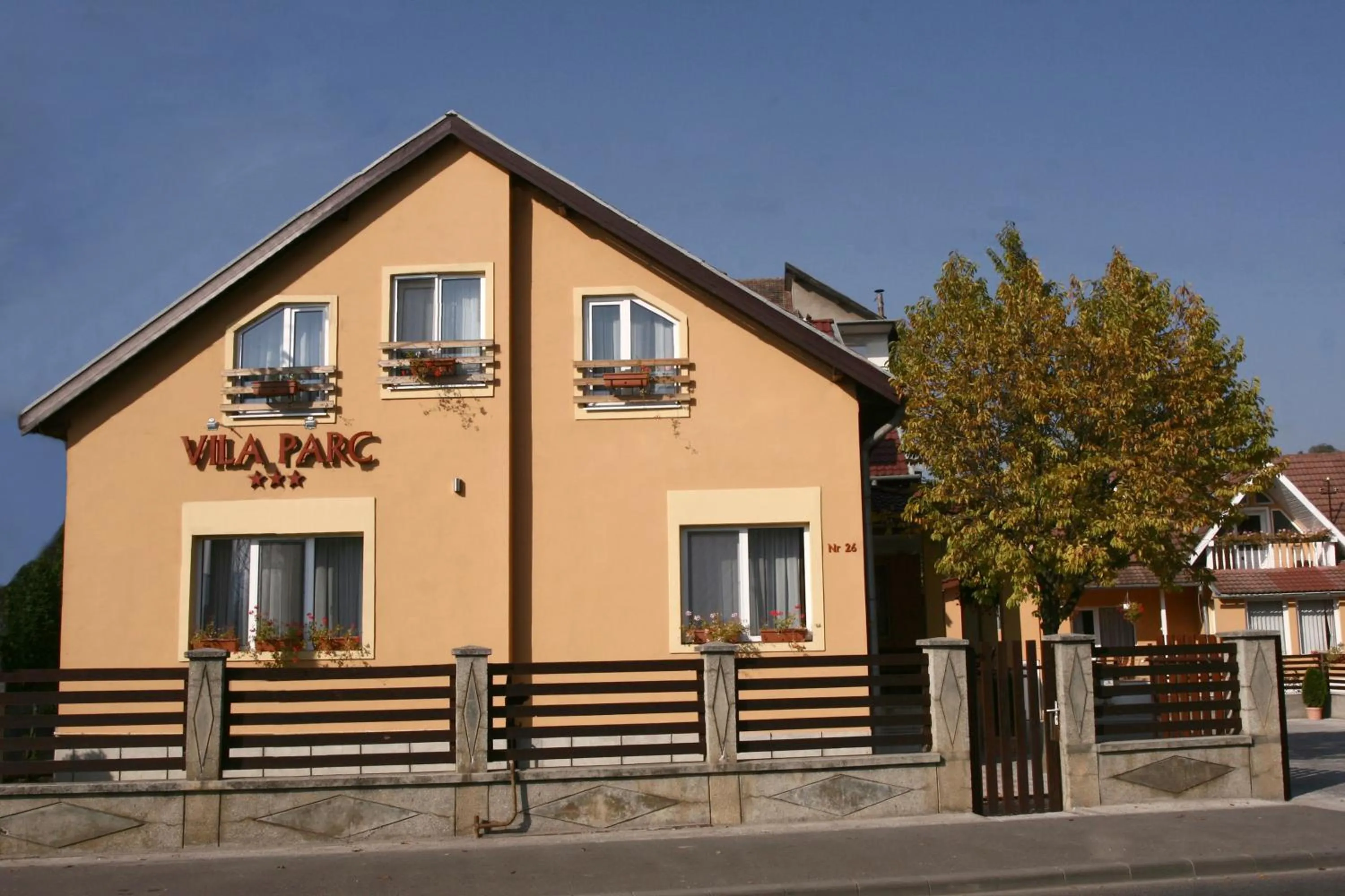 Facade/entrance in Vila Parc