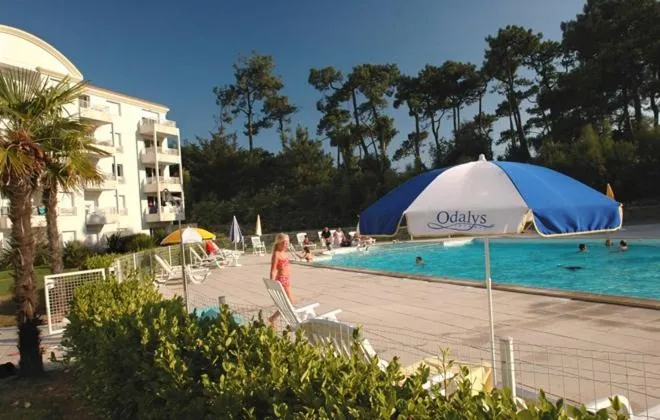 Property building in Residence Thalassa