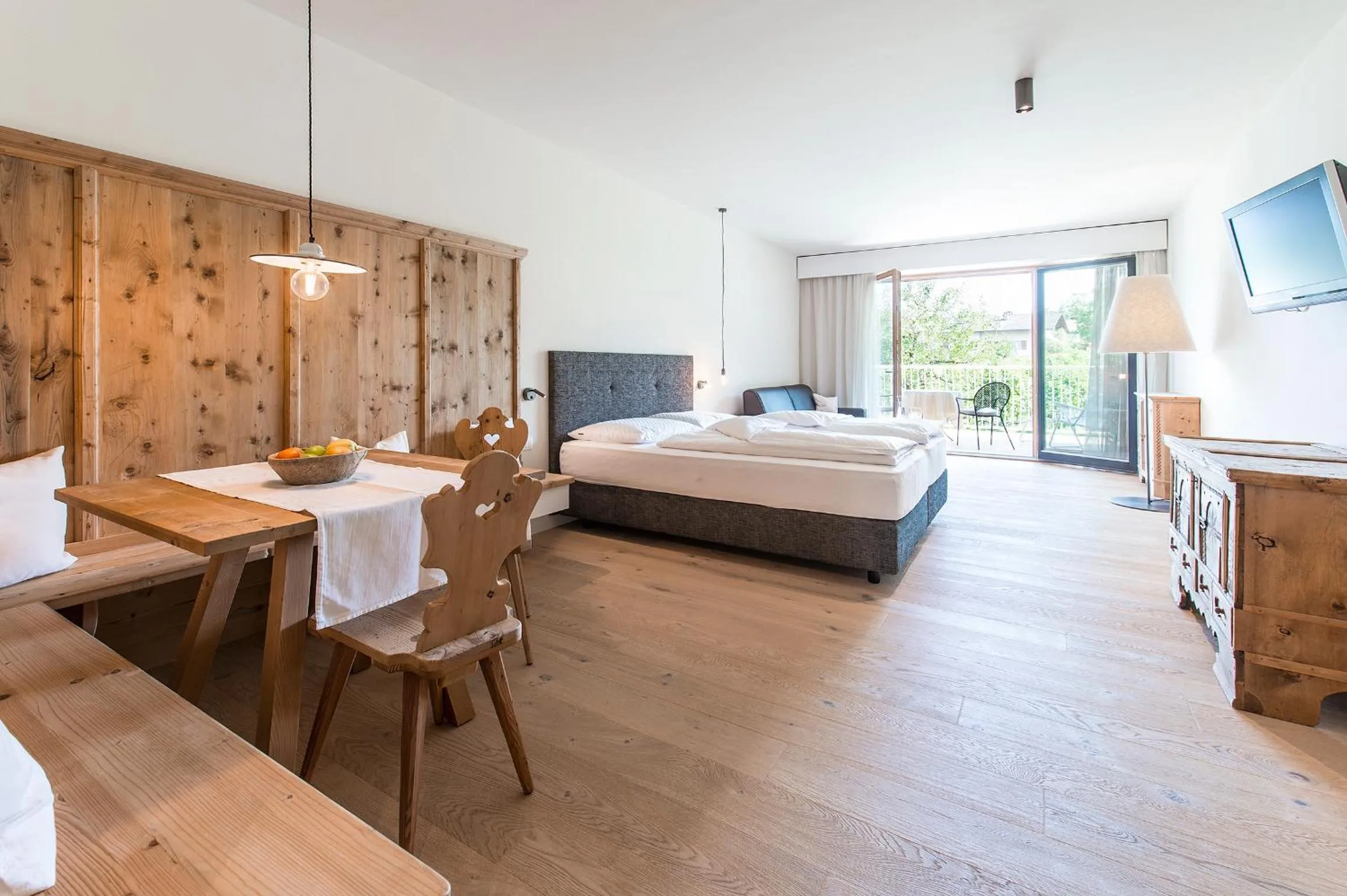  Deluxe Superior Suite with Terrace in Boutique-Hotel Ballguthof am Golfplatz