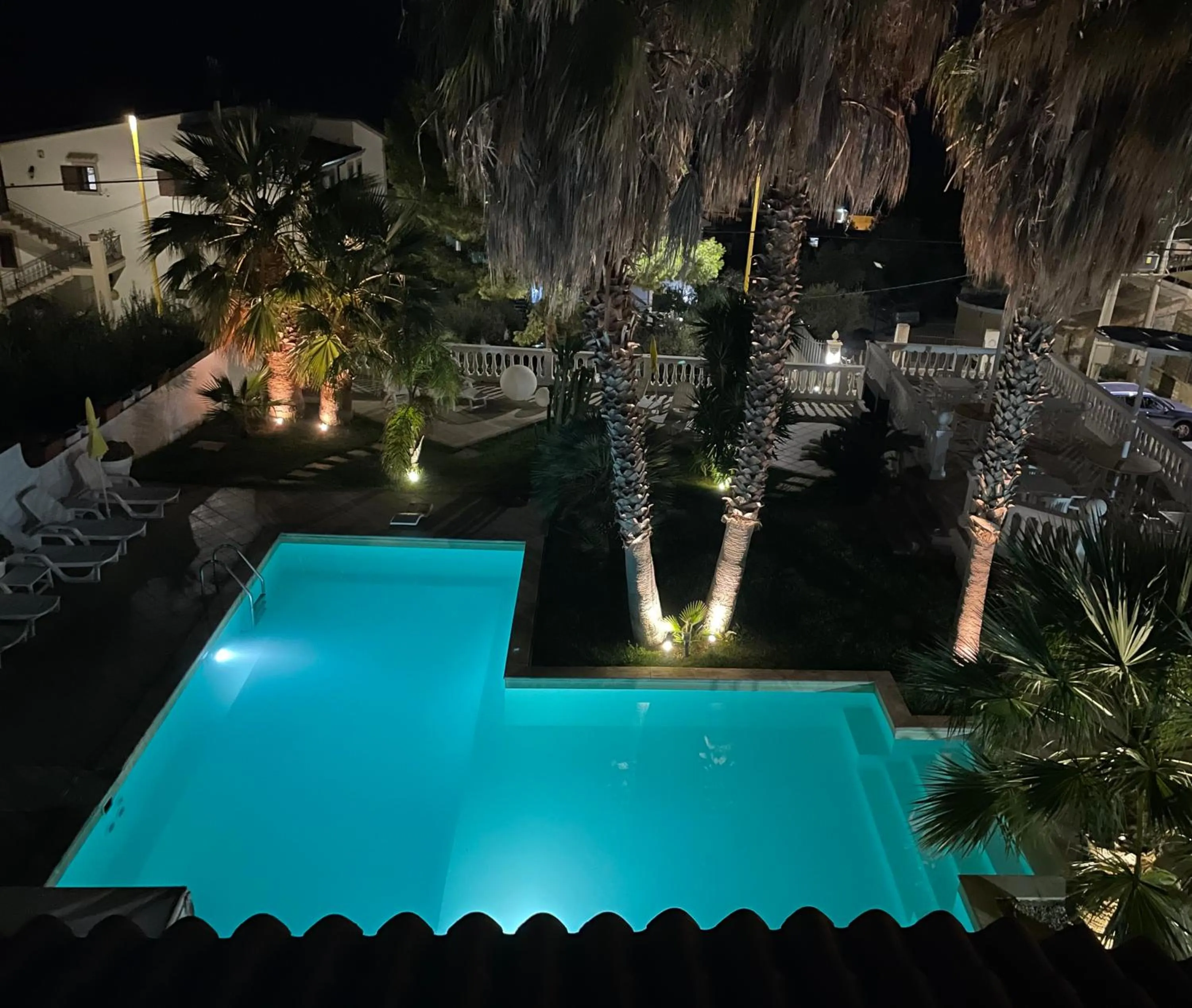 Night in Manca Residence