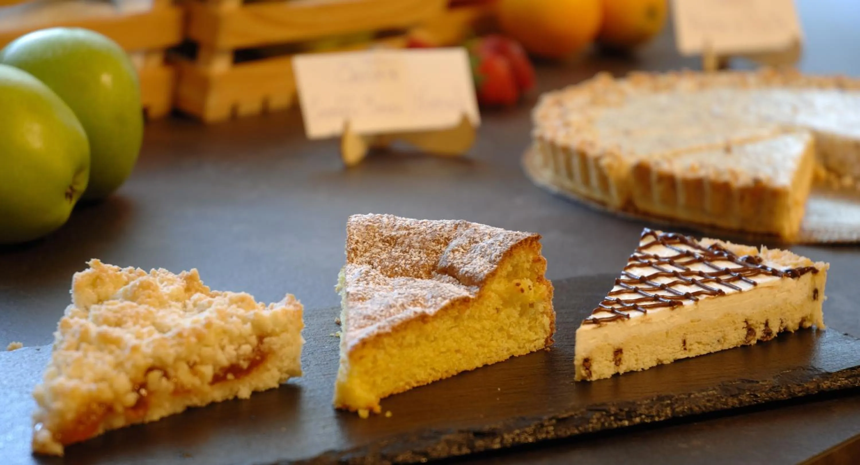 Buffet breakfast in Residence Hotel Miralago