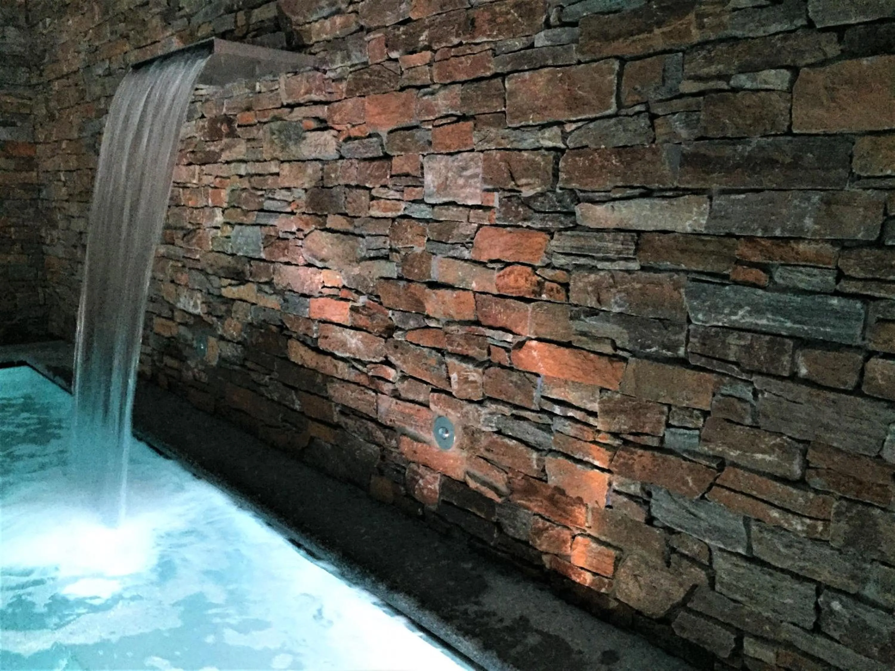 Hot Tub in Residence Hotel Miralago