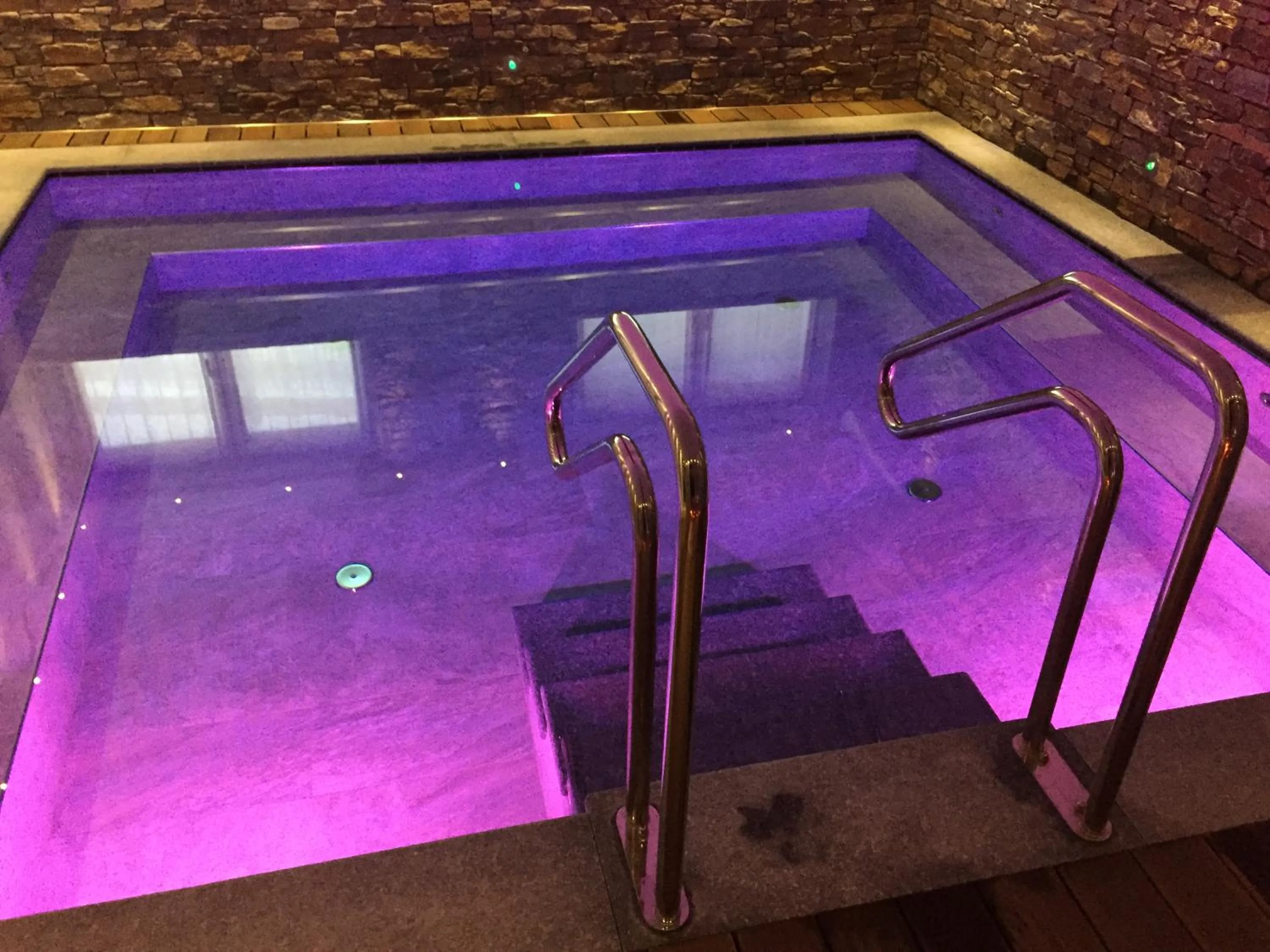 Hot Tub in Residence Hotel Miralago