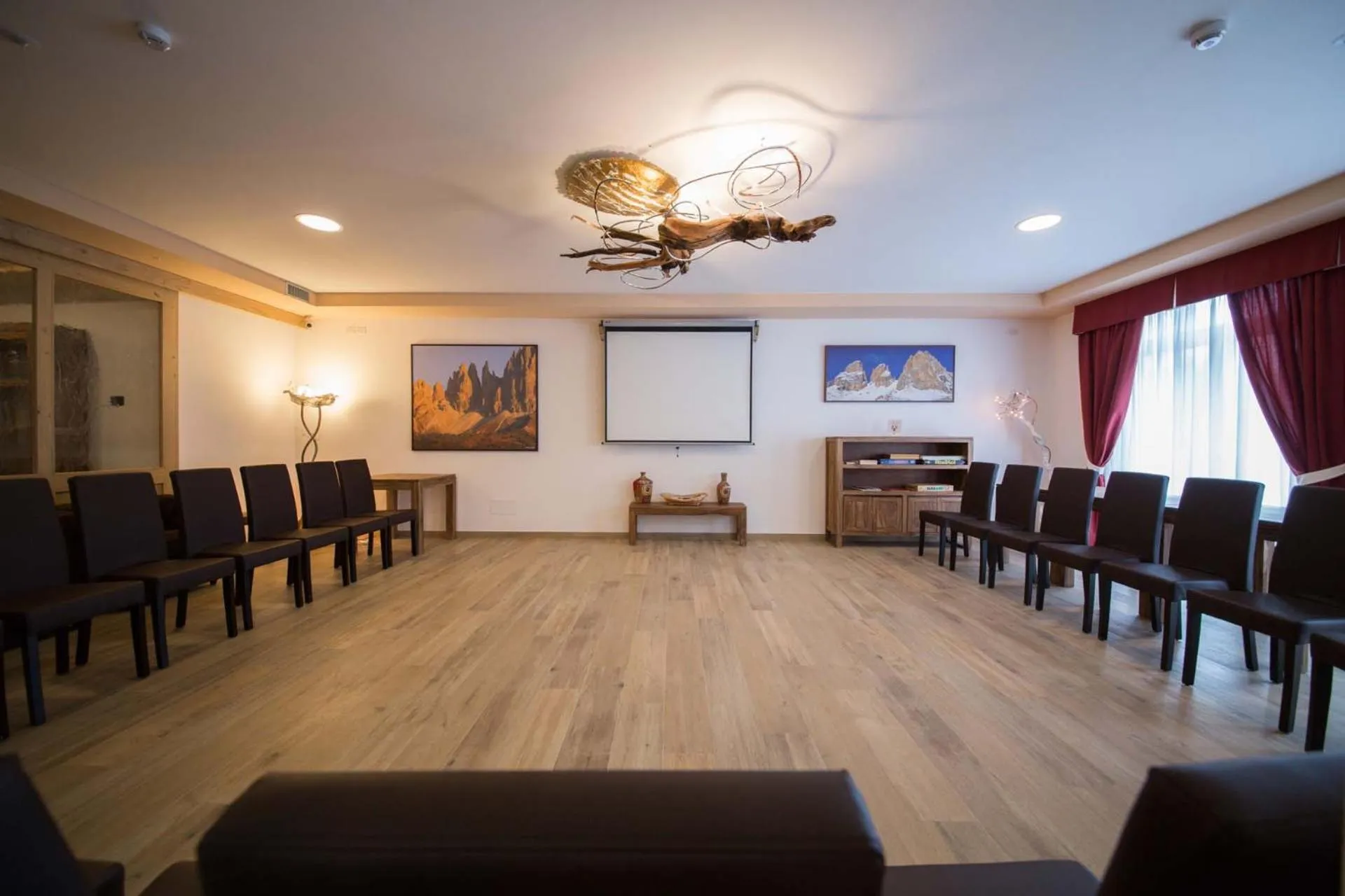 Business facilities in Residence Hotel Miralago