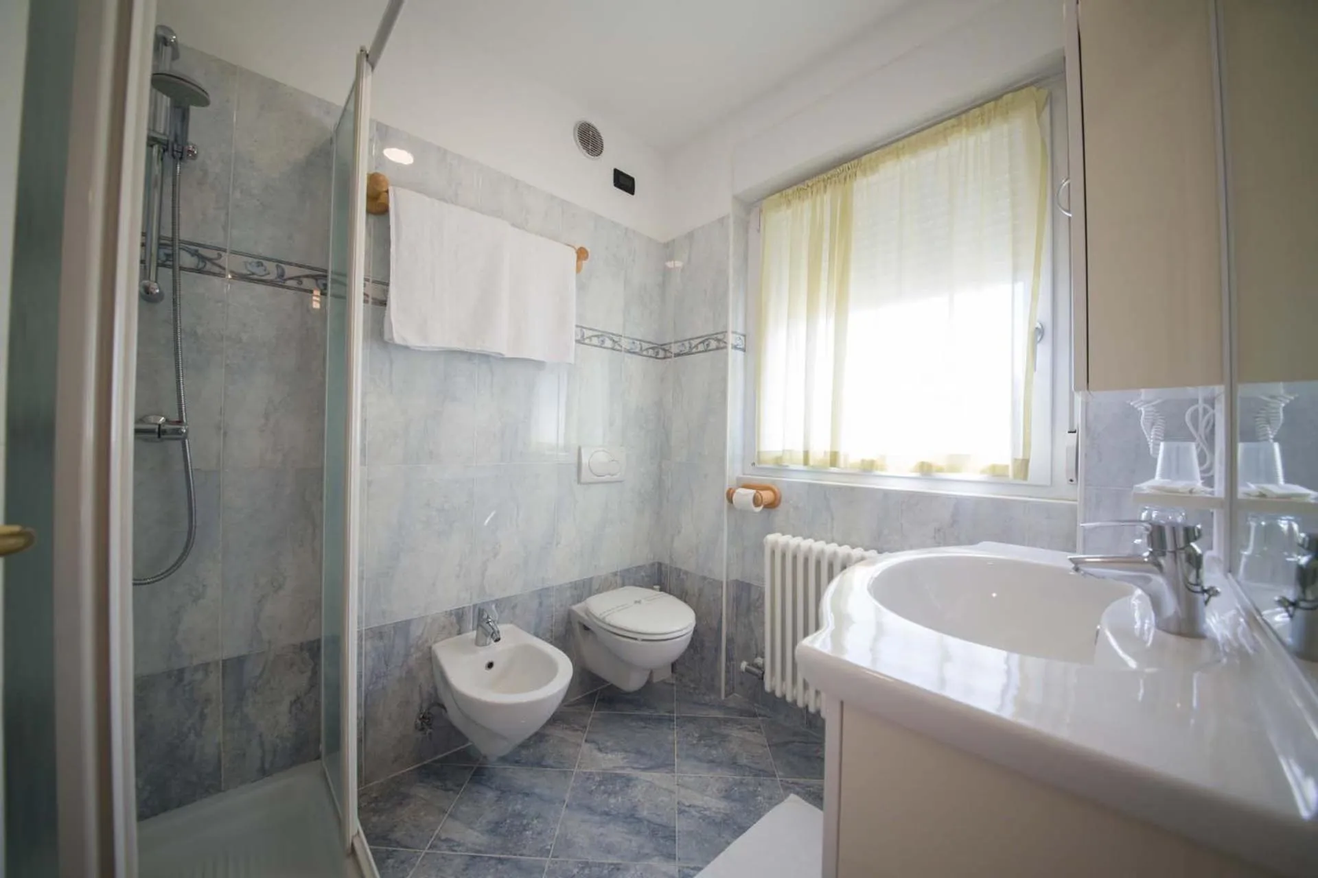 Shower in Residence Hotel Miralago