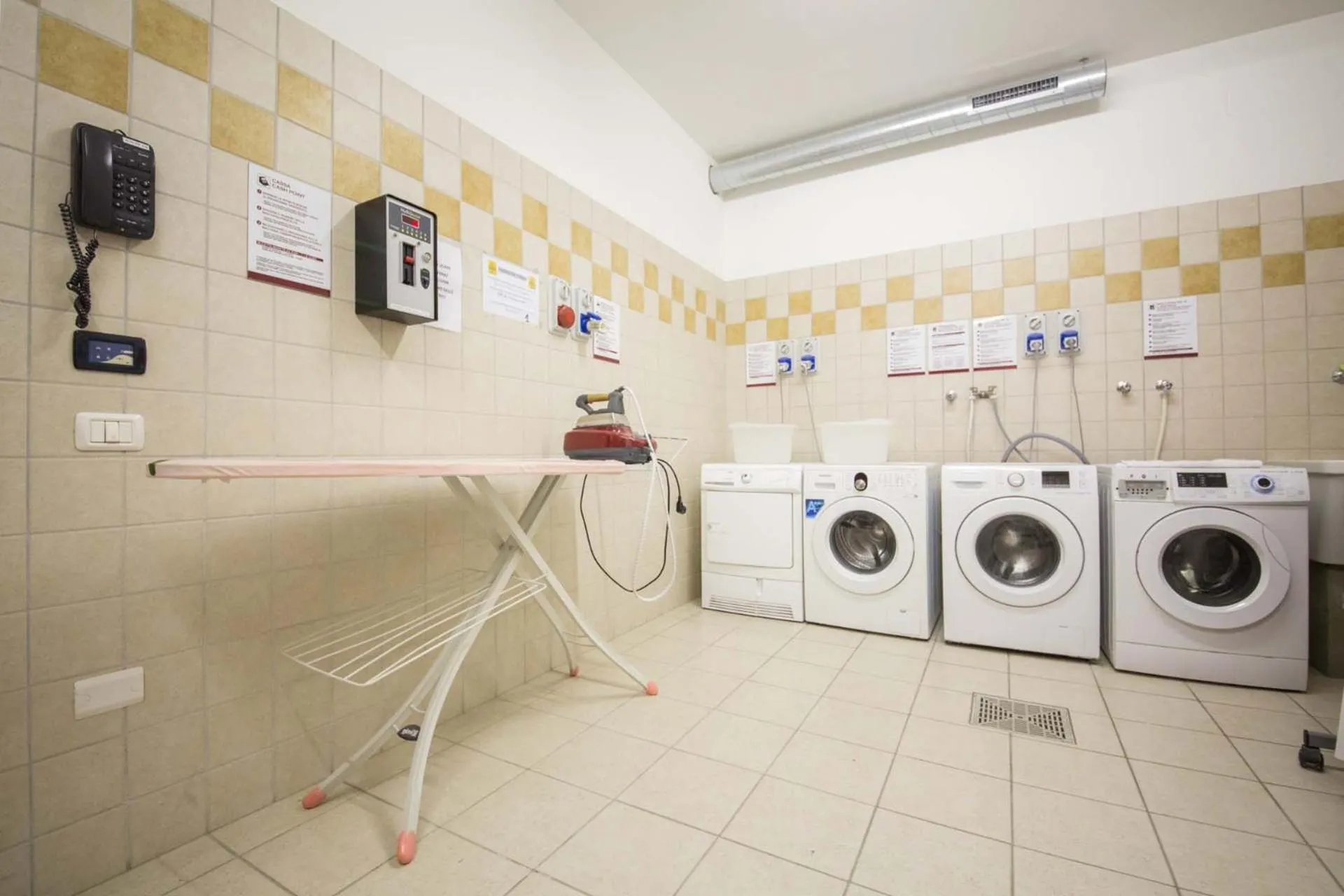 Area and facilities in Residence Hotel Miralago