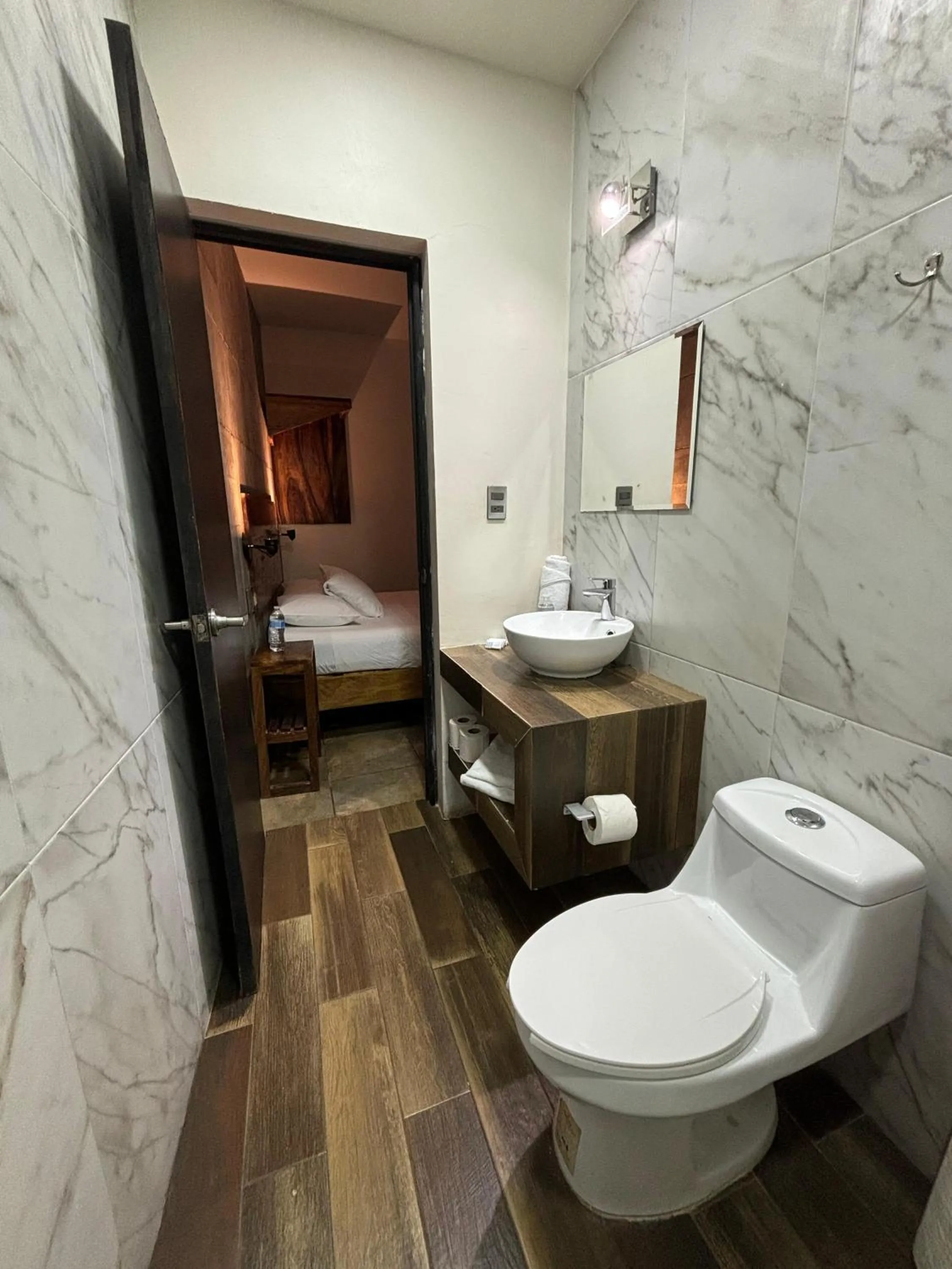 bidet, Bed in 15 AVENIDA