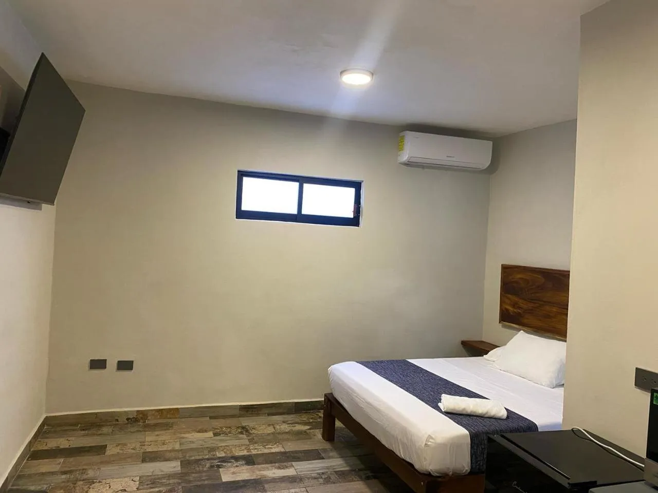 Photo of the whole room, Bed in 15 AVENIDA