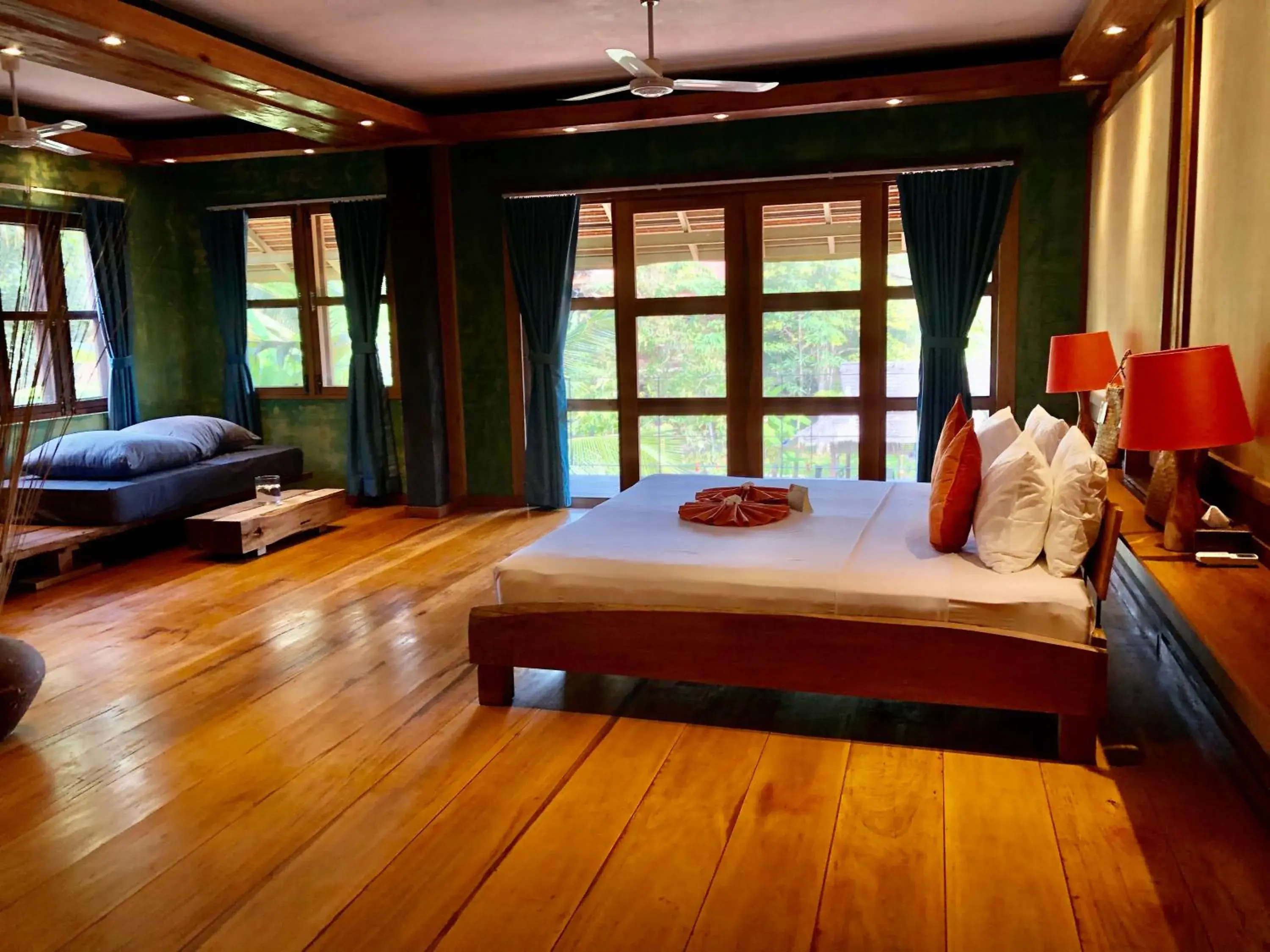 View (from property/room), Bed in Maisons Wat Kor View (from property/room), Bed in Maisons Wat Kor