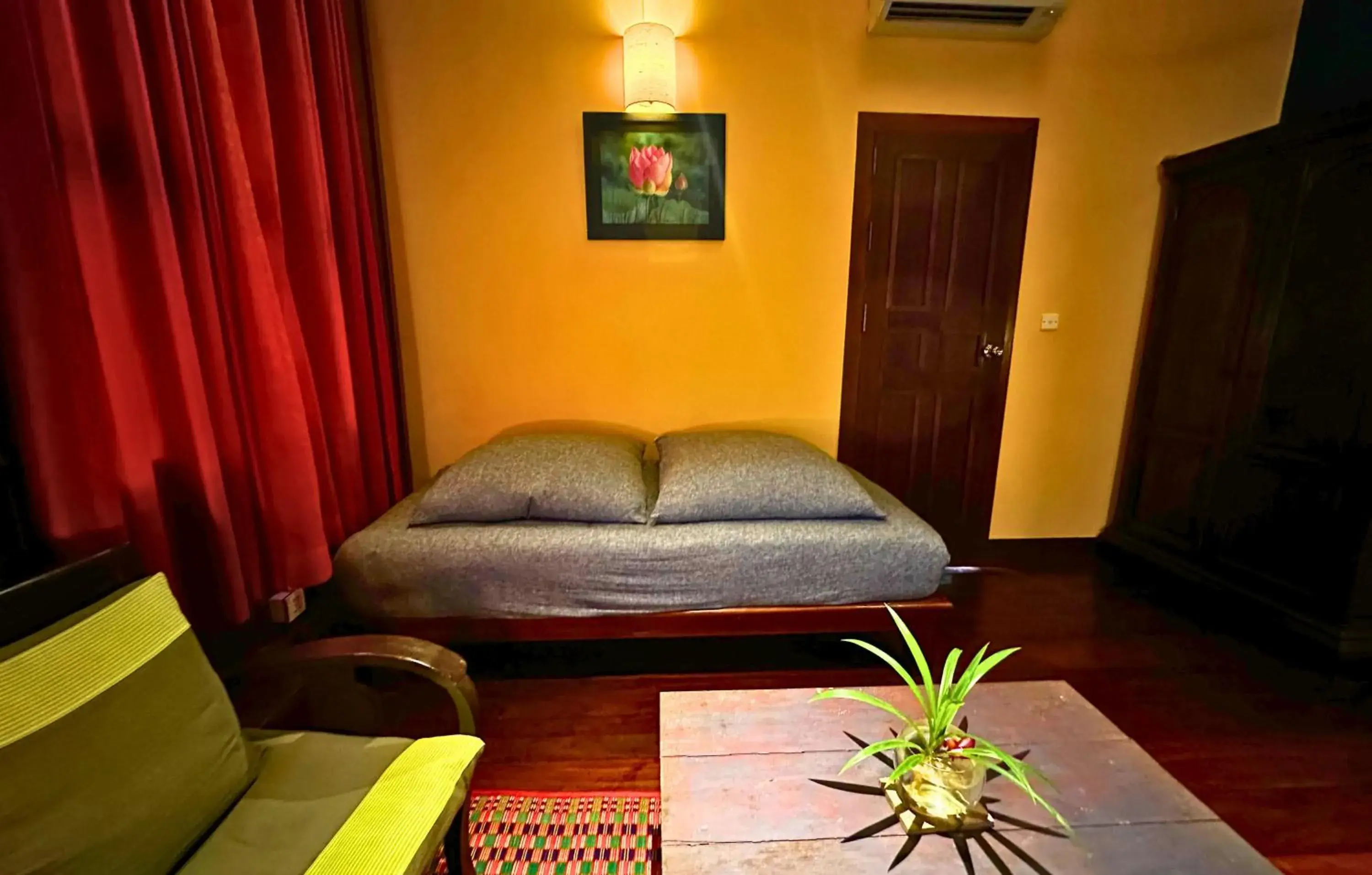 View (from property/room) in Maisons Wat Kor View (from property/room) in Maisons Wat Kor