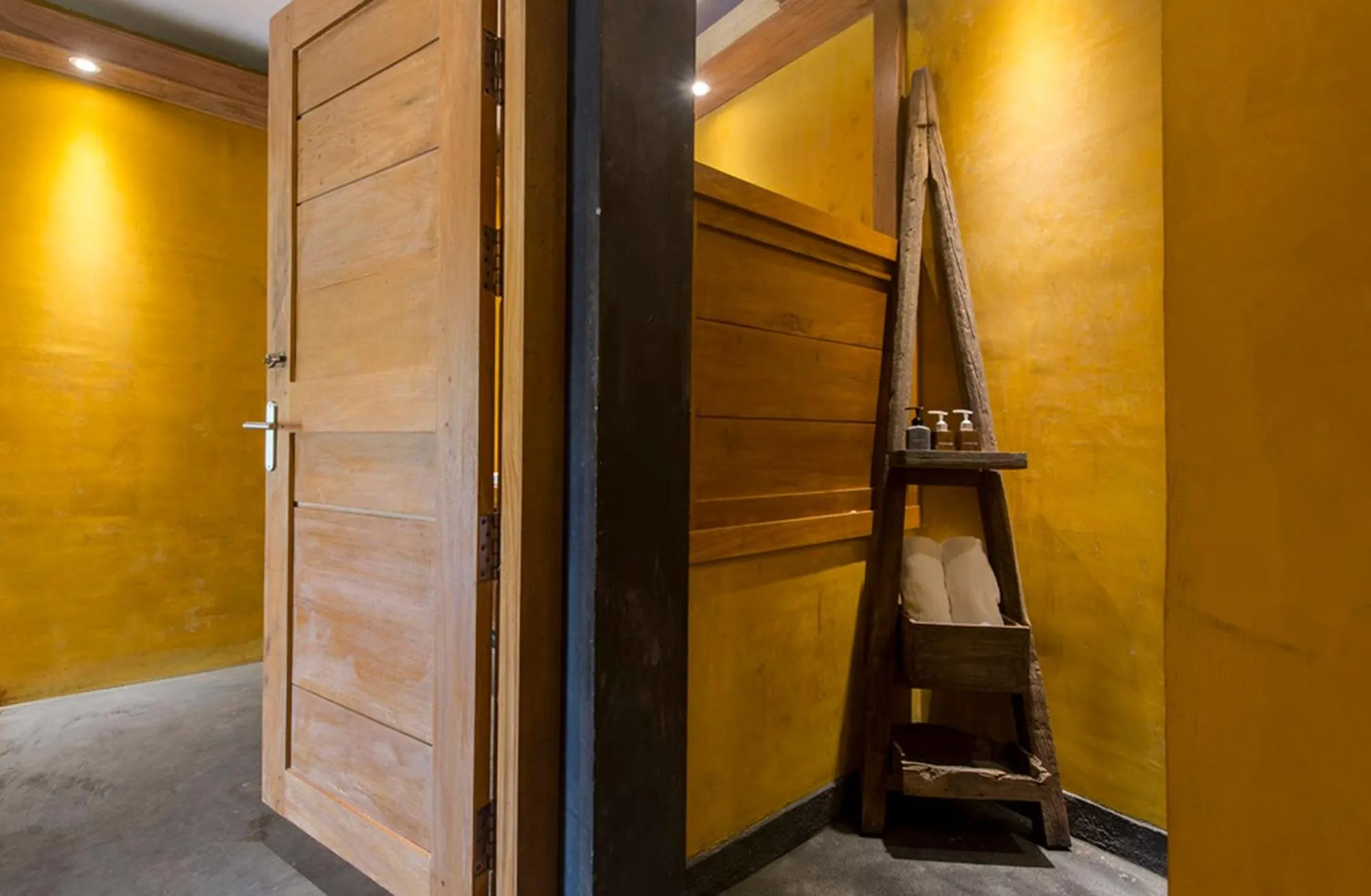 Toilet in Maisons Wat Kor