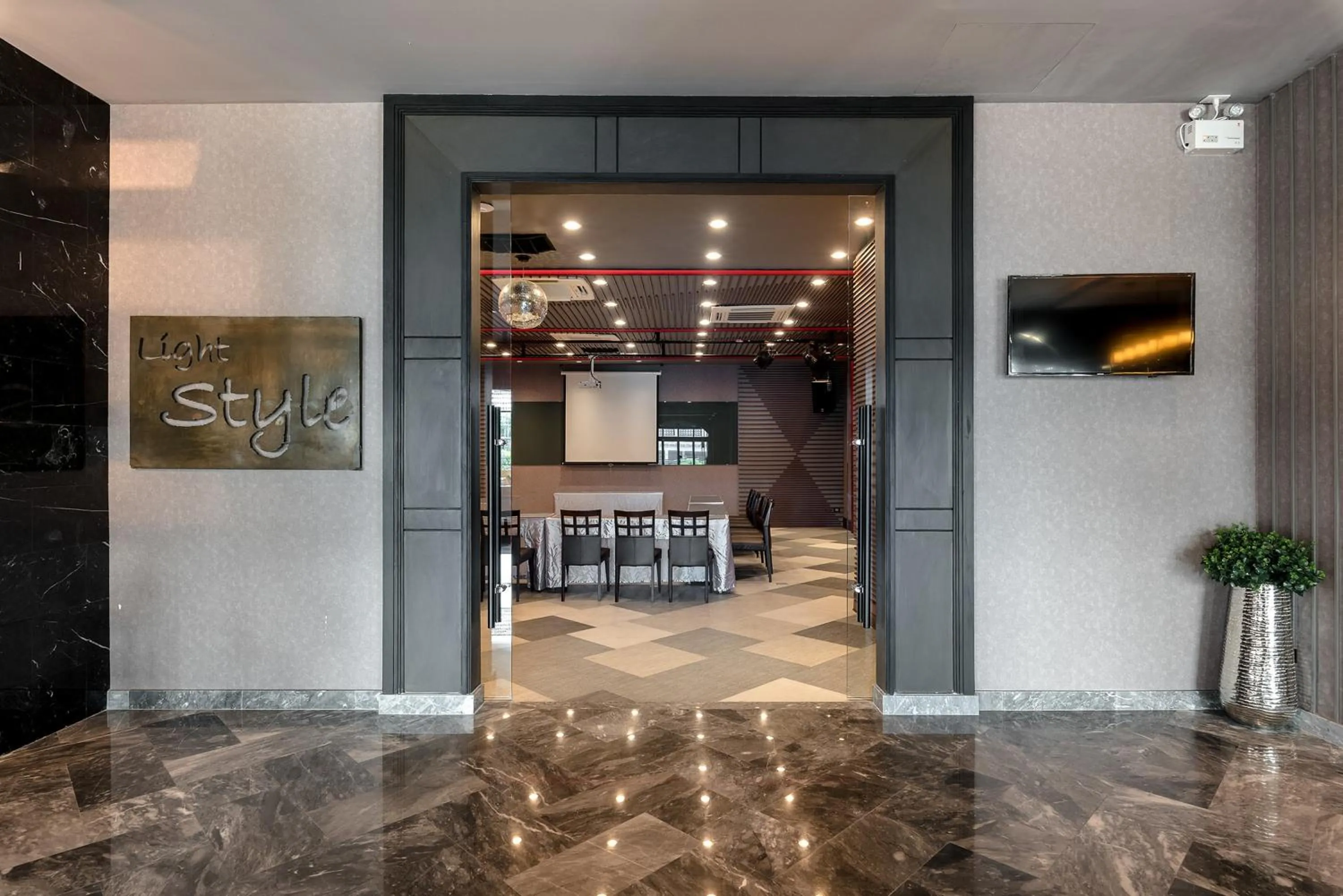 Meeting/conference room in Hin Nam Sai Suay