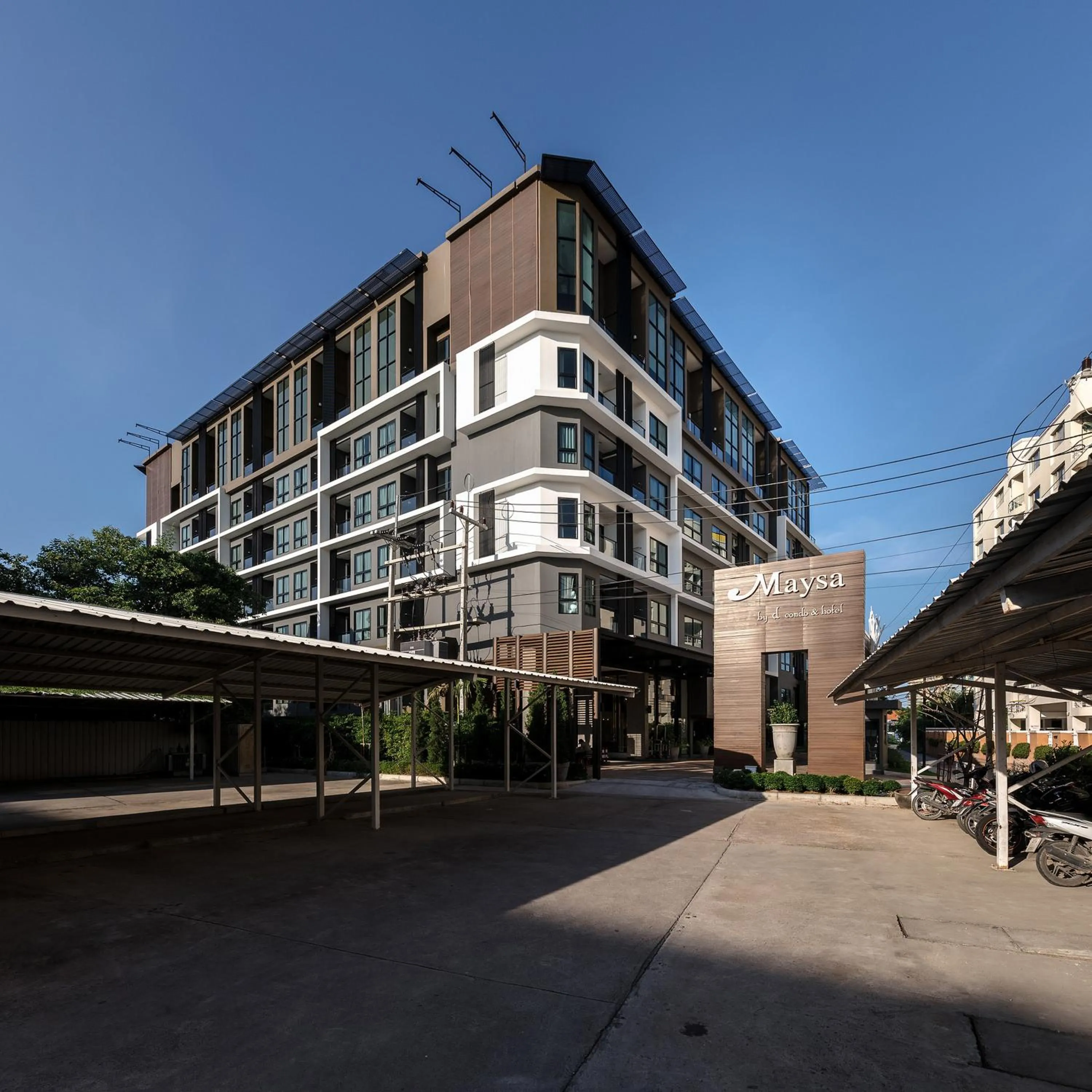 Property Building in Hin Nam Sai Suay