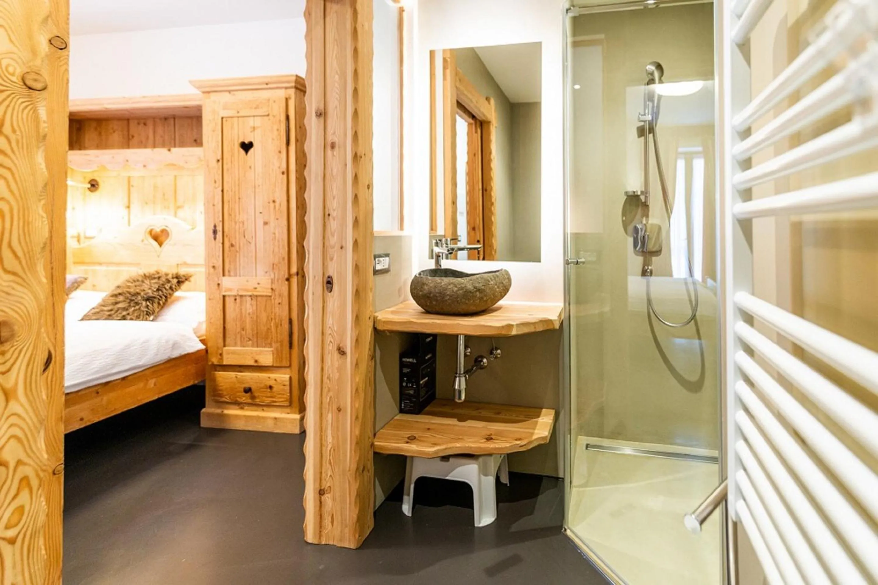 Bathroom, Bed in Hotel Arcangelo 3 stelle Superior