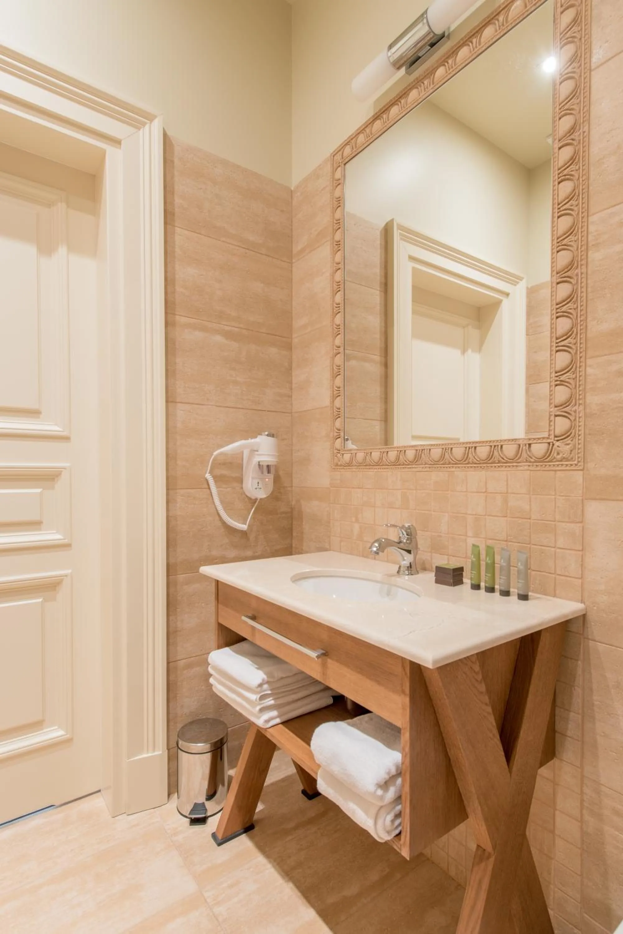 Bathroom in Pałac Warlity