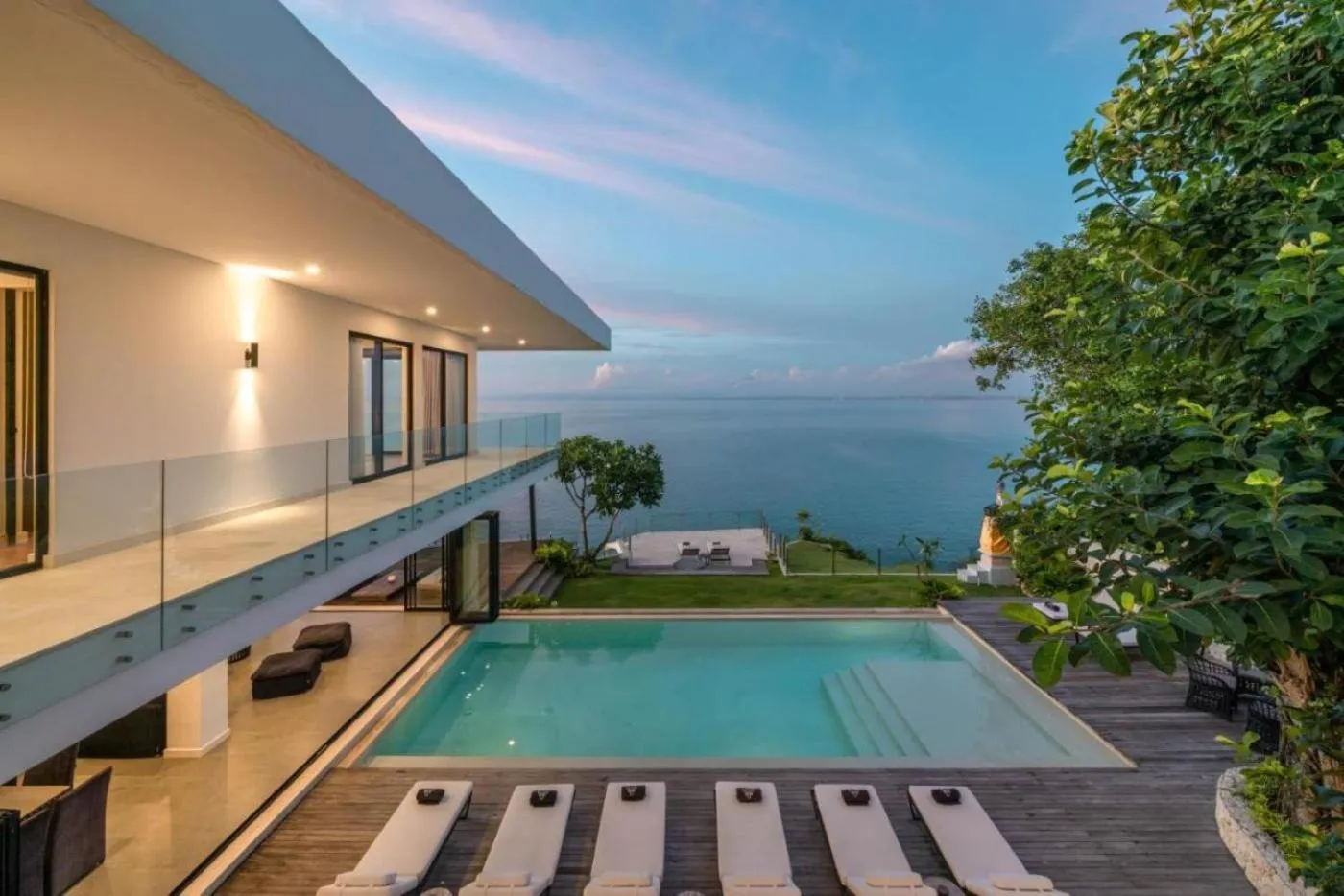 Balcony/Terrace in La Joya Balangan Resort