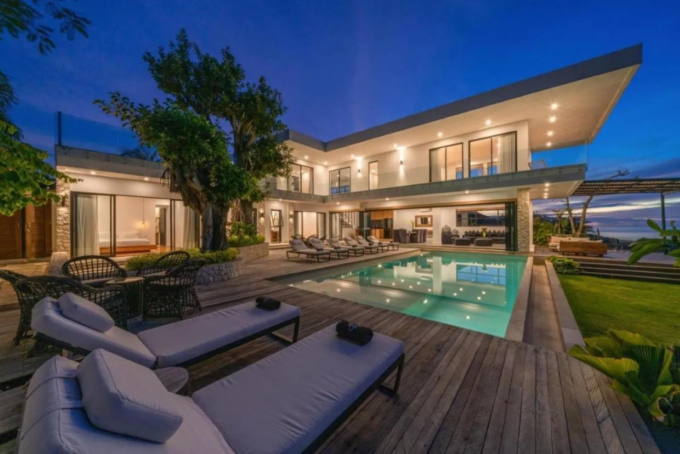 Night in La Joya Balangan Resort