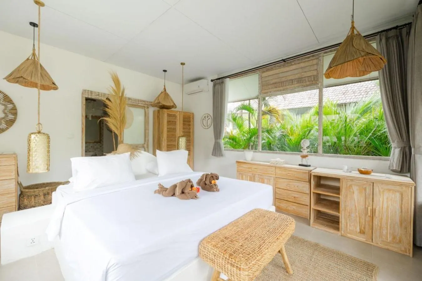 Bed in La Joya Balangan Resort