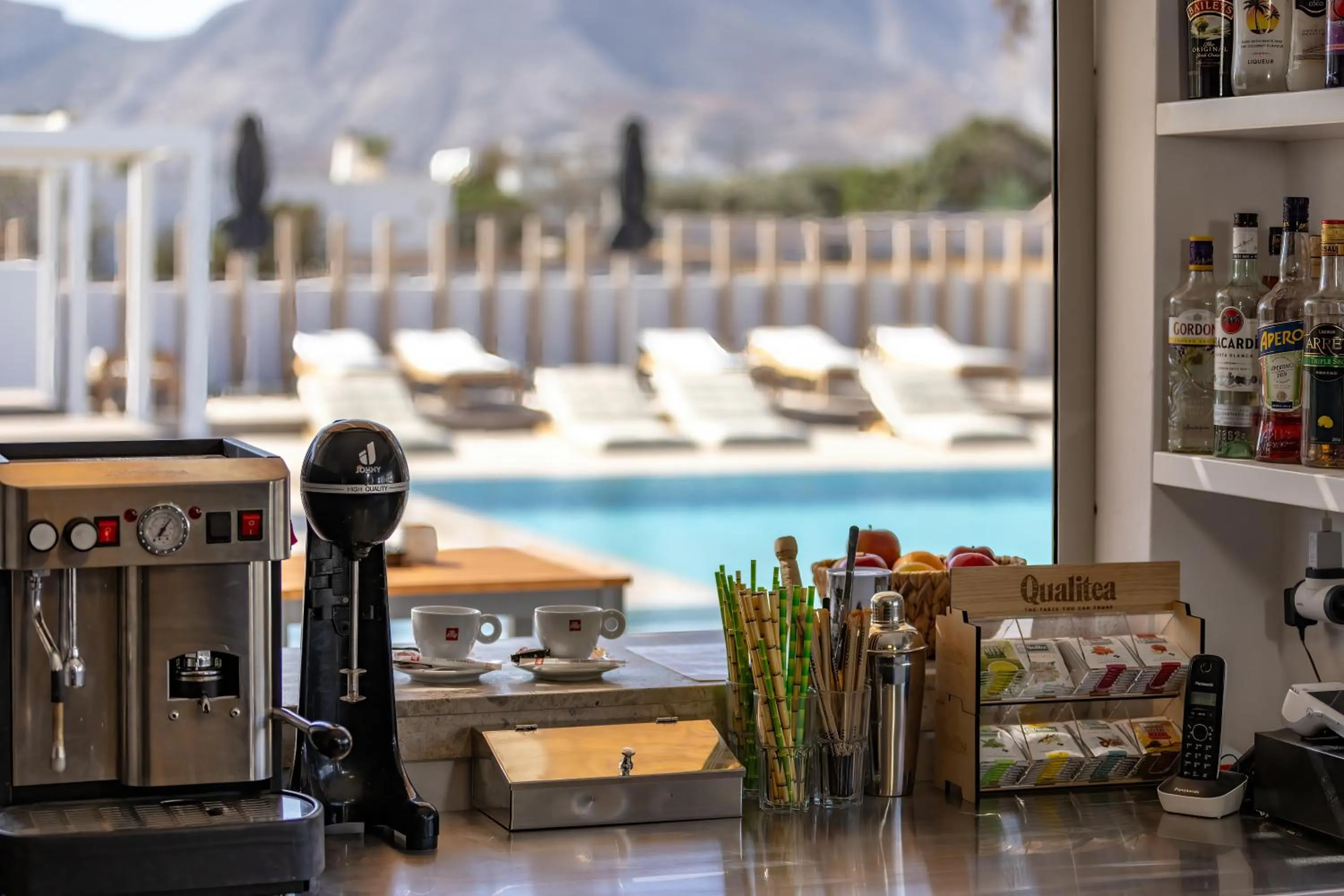 Lounge or bar in Louis Studios Santorini