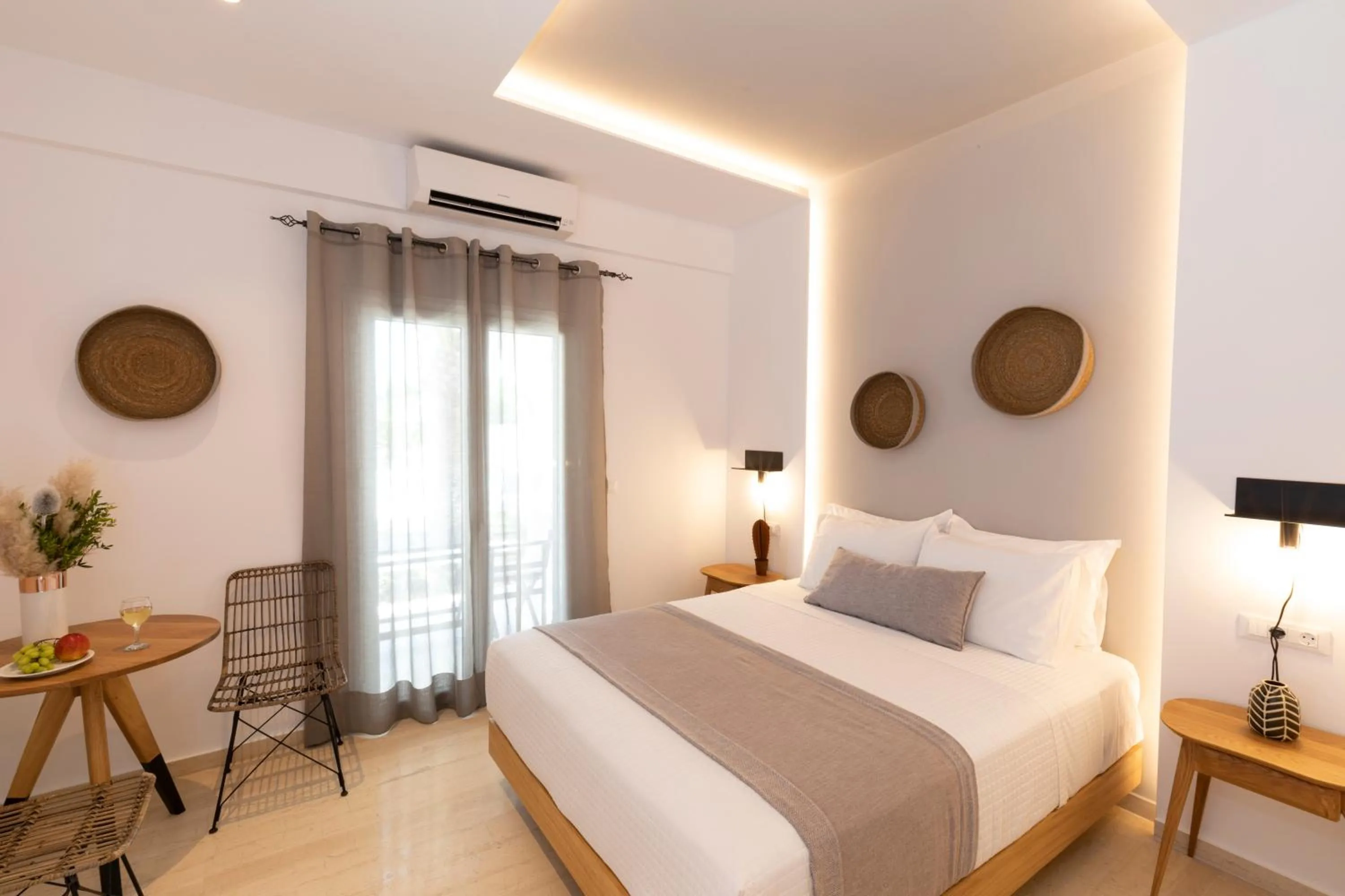 Bed in Louis Studios Santorini