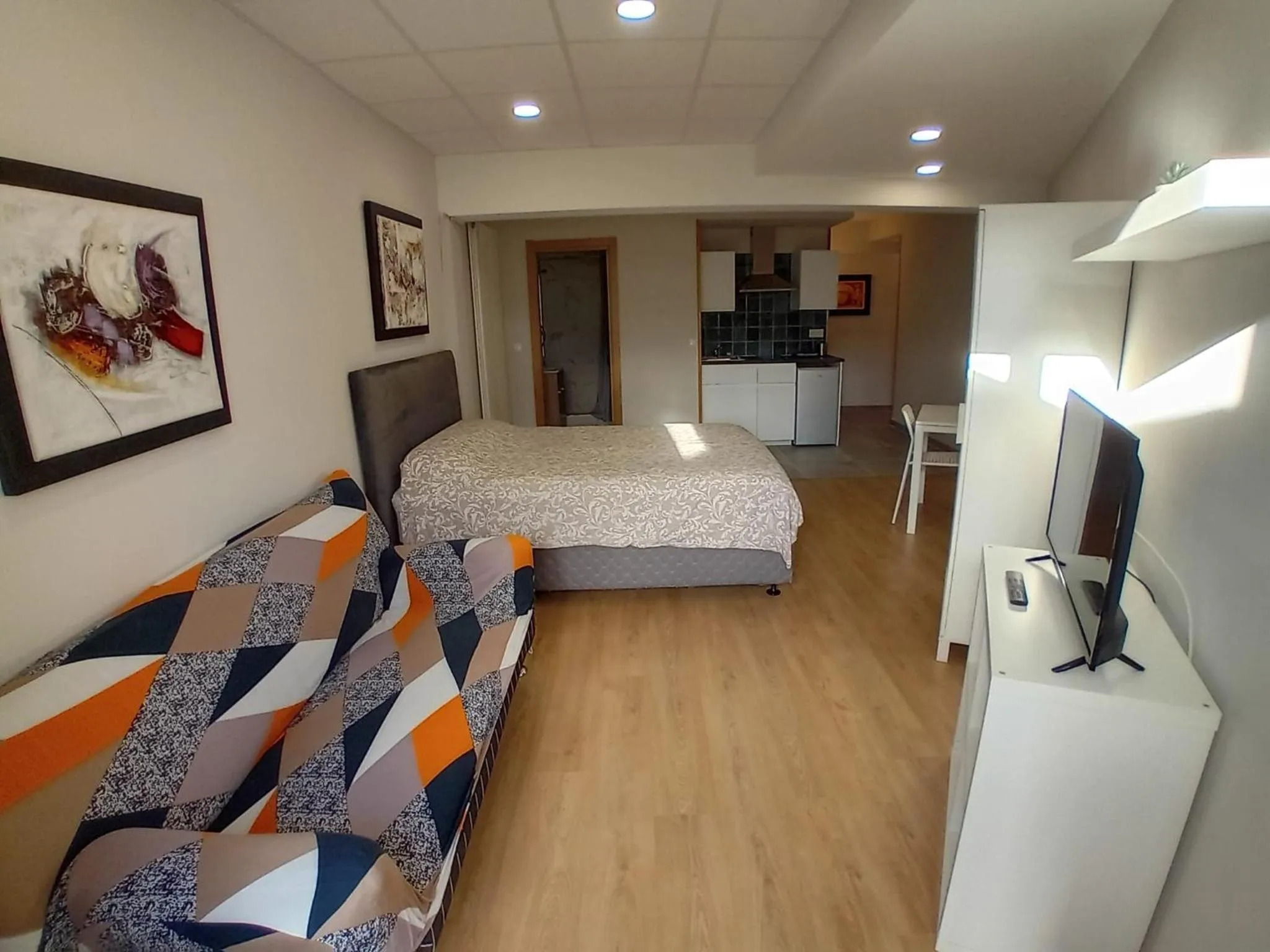 Bed in Estudios Bilbao Deusto