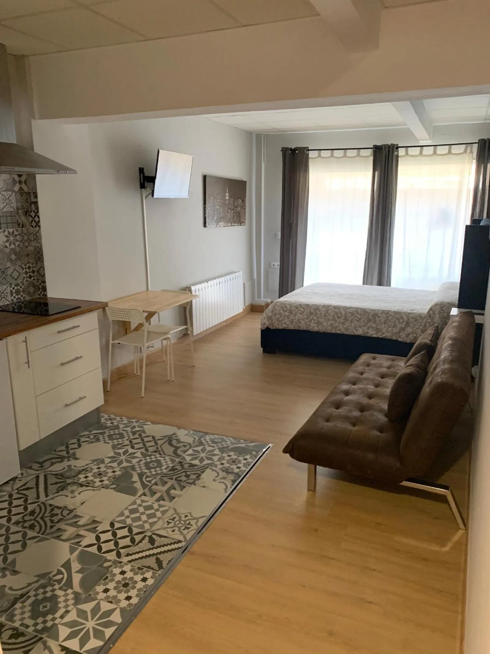 Bed in Estudios Bilbao Deusto