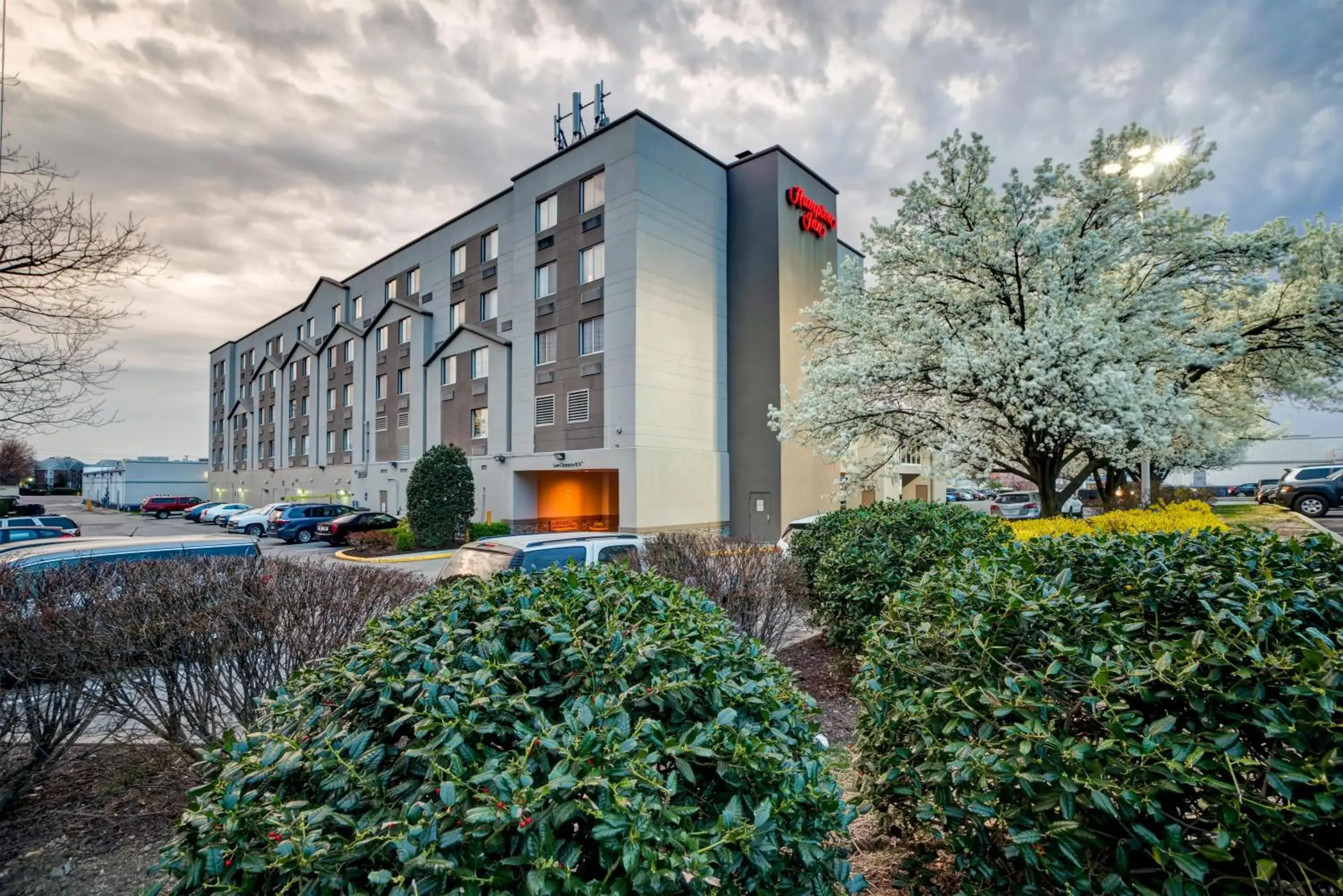 Property building in Hampton Inn Baltimore/Glen Burnie Property building in Hampton Inn Baltimore/Glen Burnie