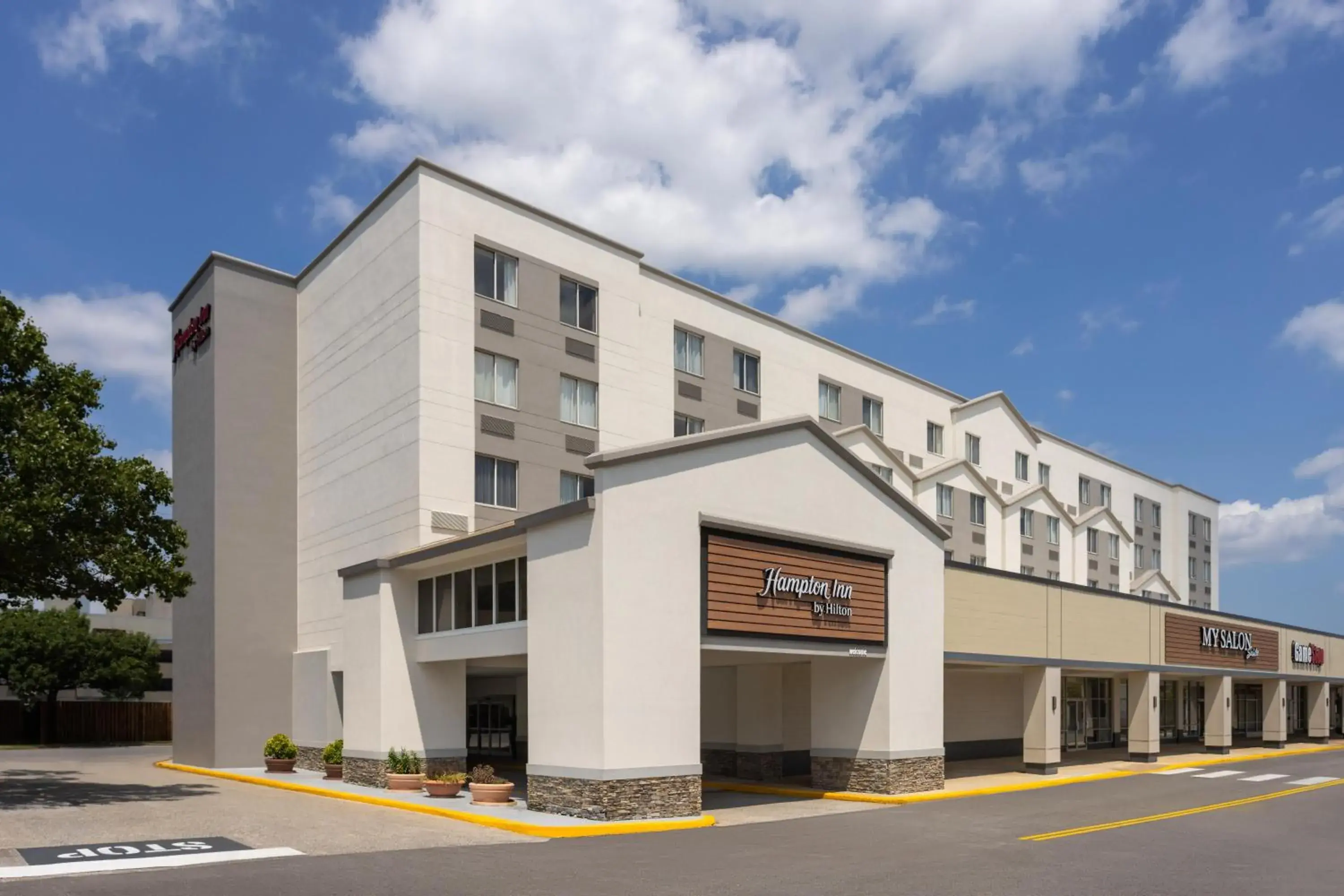Property building in Hampton Inn Baltimore/Glen Burnie Property building in Hampton Inn Baltimore/Glen Burnie