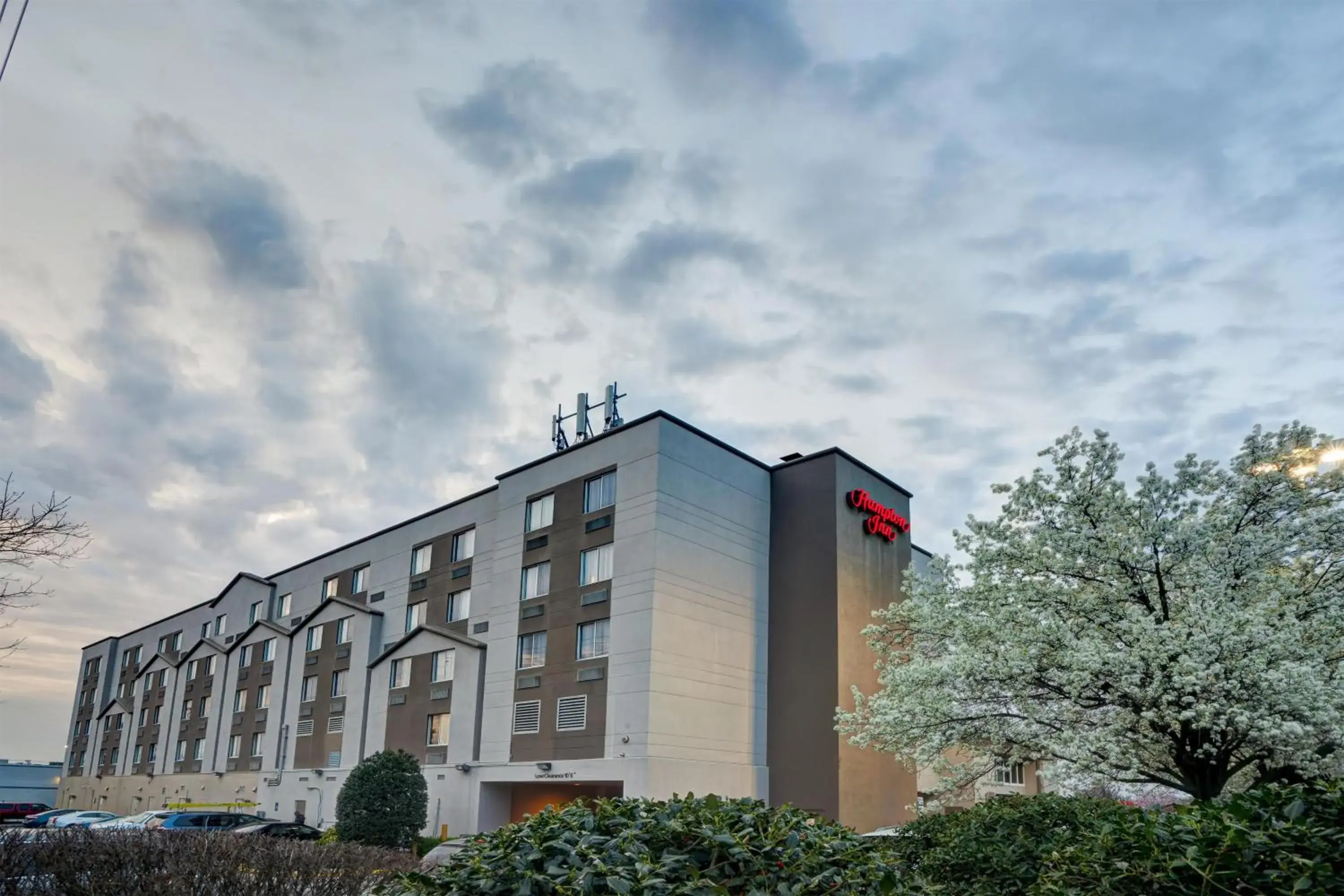 Property building in Hampton Inn Baltimore/Glen Burnie Property building in Hampton Inn Baltimore/Glen Burnie