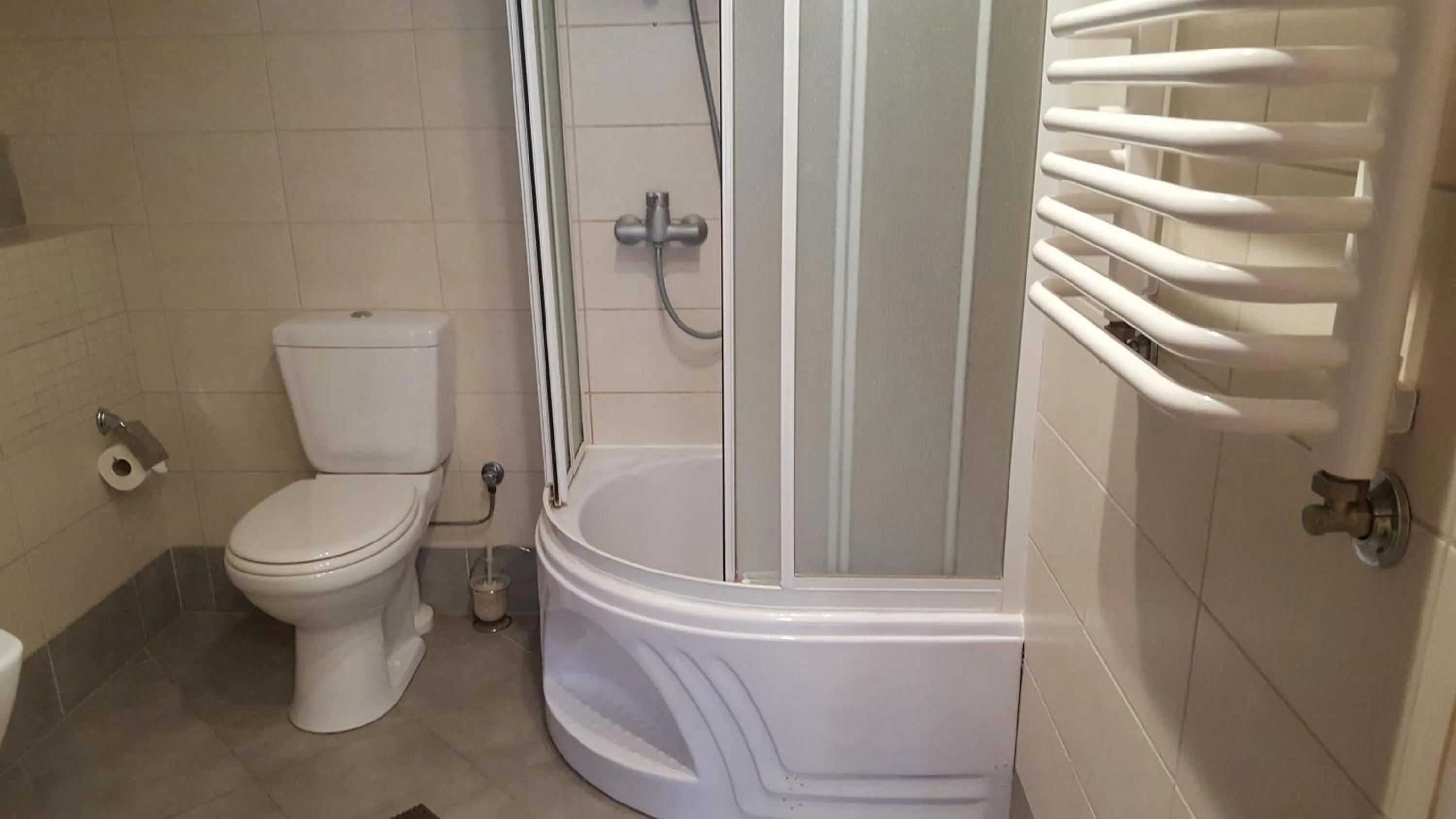 Bathroom in Valensija