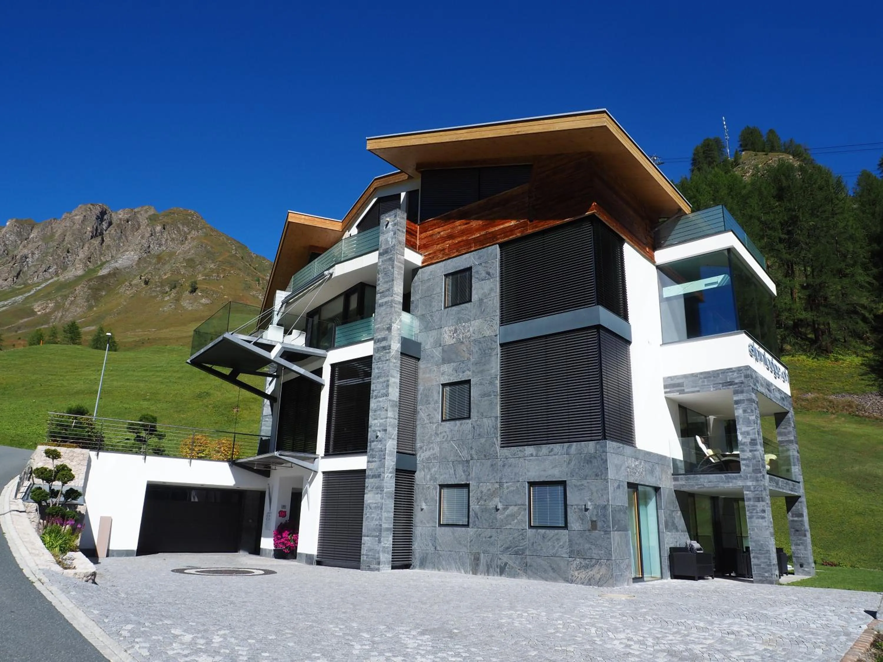 Facade/entrance in Alpinlodge & Spa