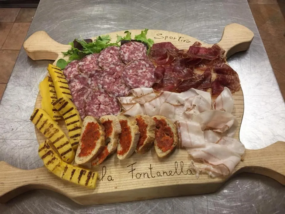 Restaurant/places to eat in La Fontanella