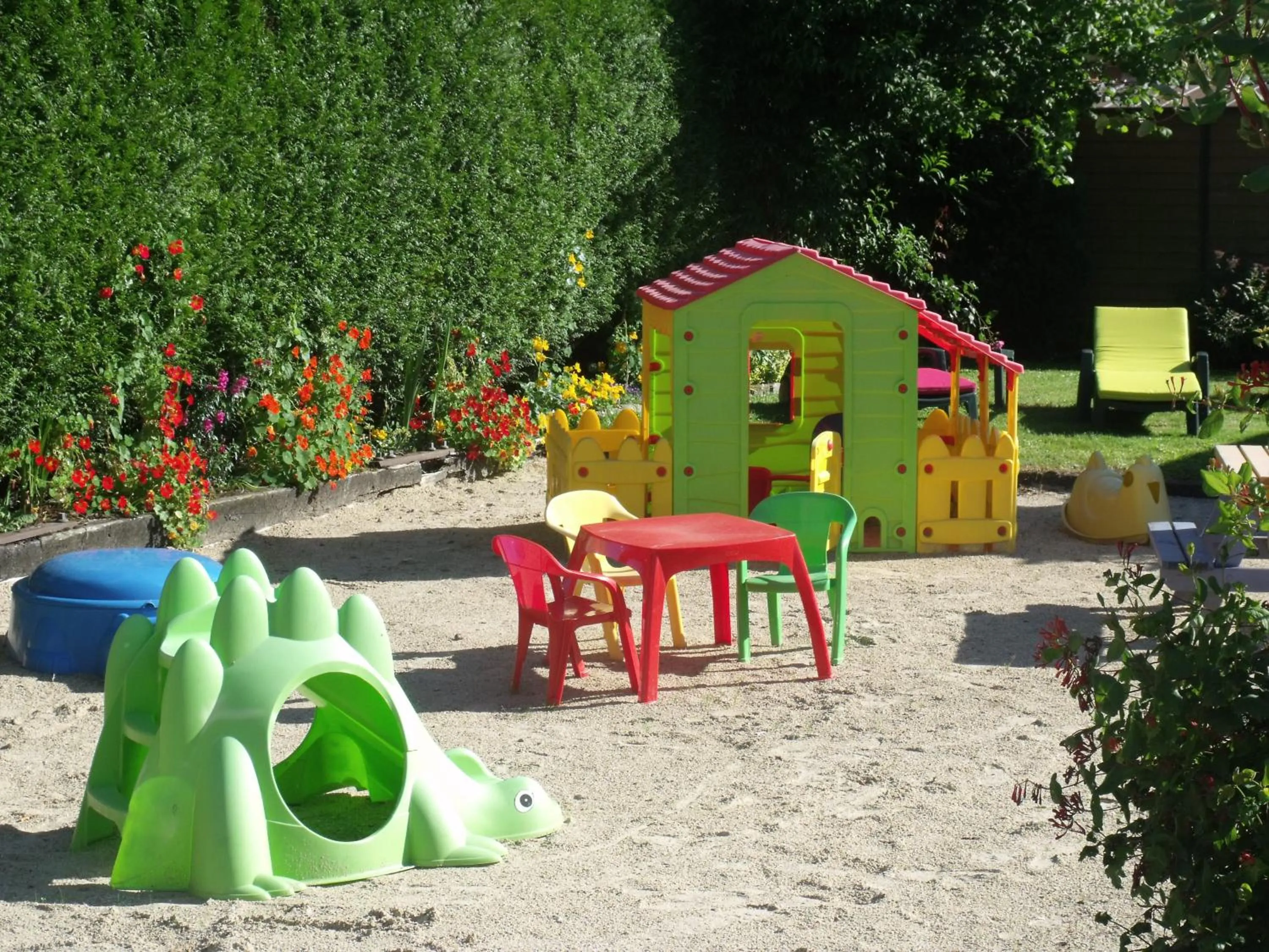 Children play ground in Le Clos Robinson