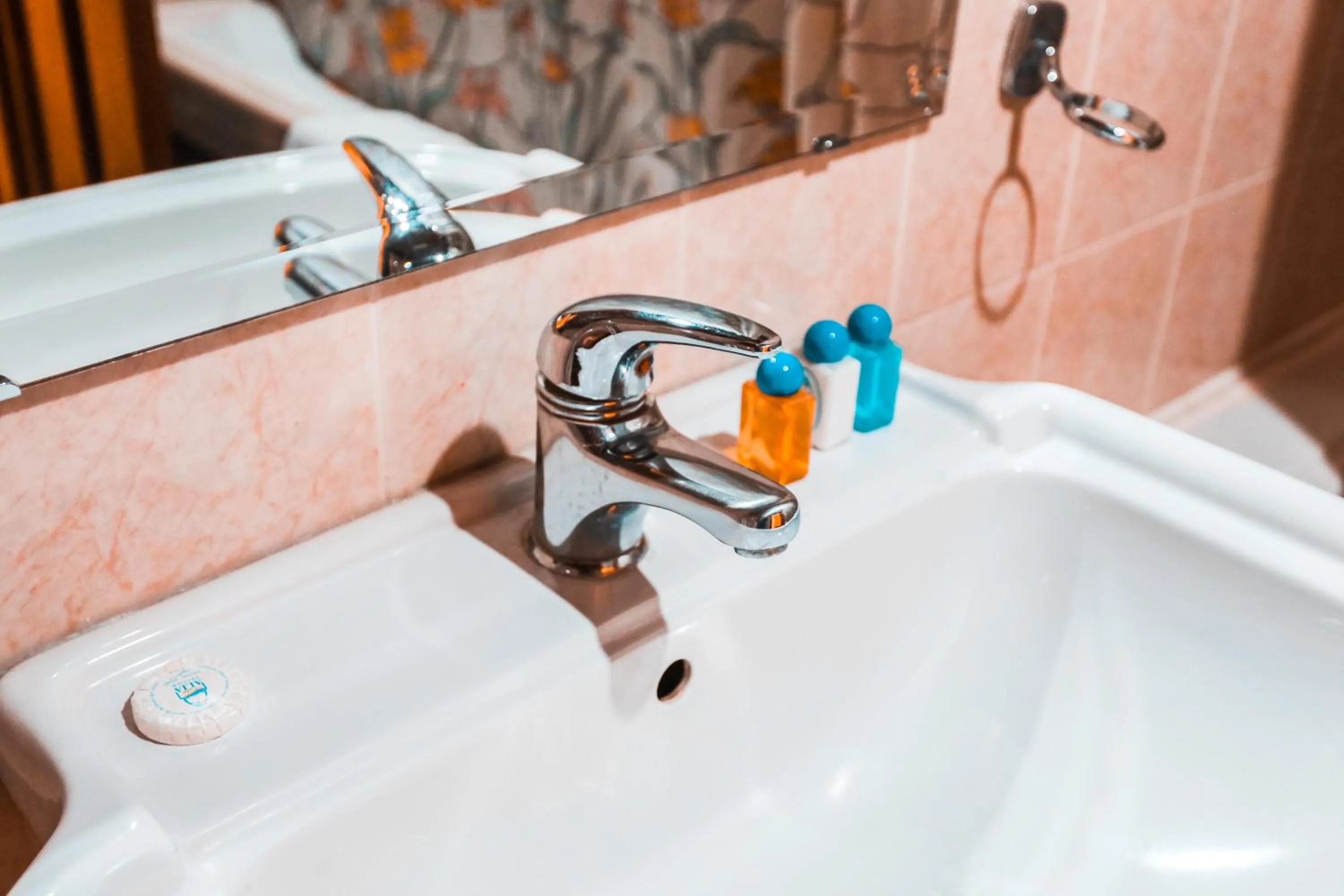 Toilet in Appart Hotel Alia