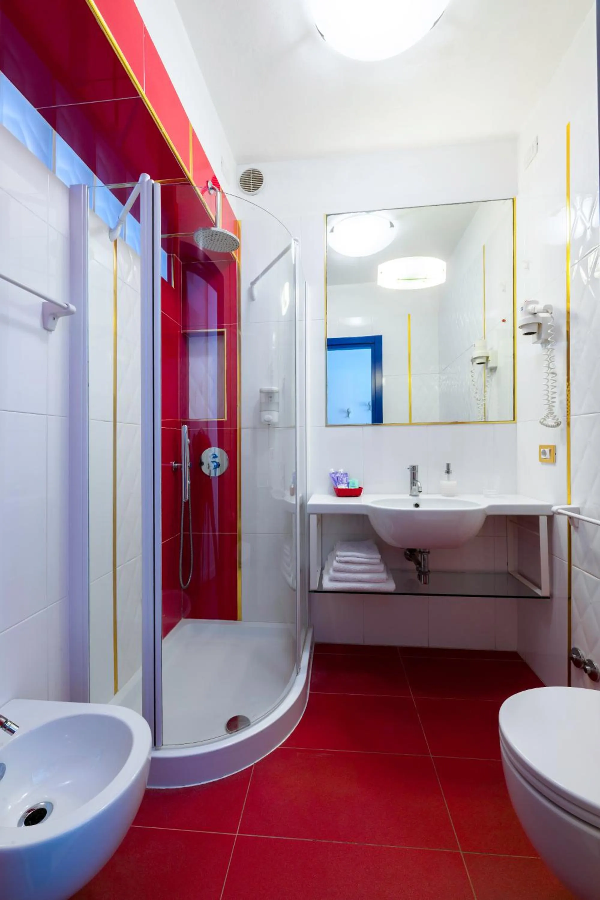 Shower in Hotel Miramare